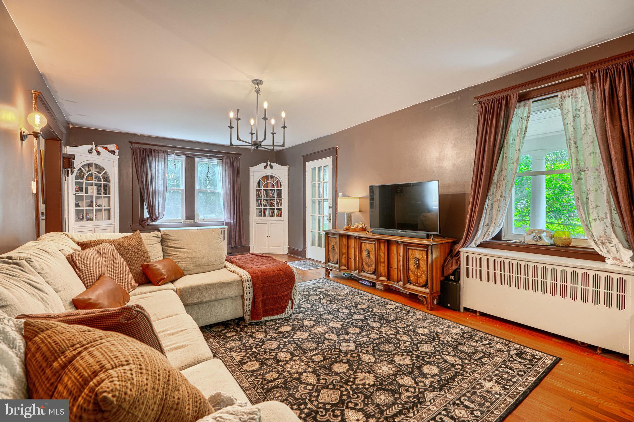 YALE HEIGHTS - Residential