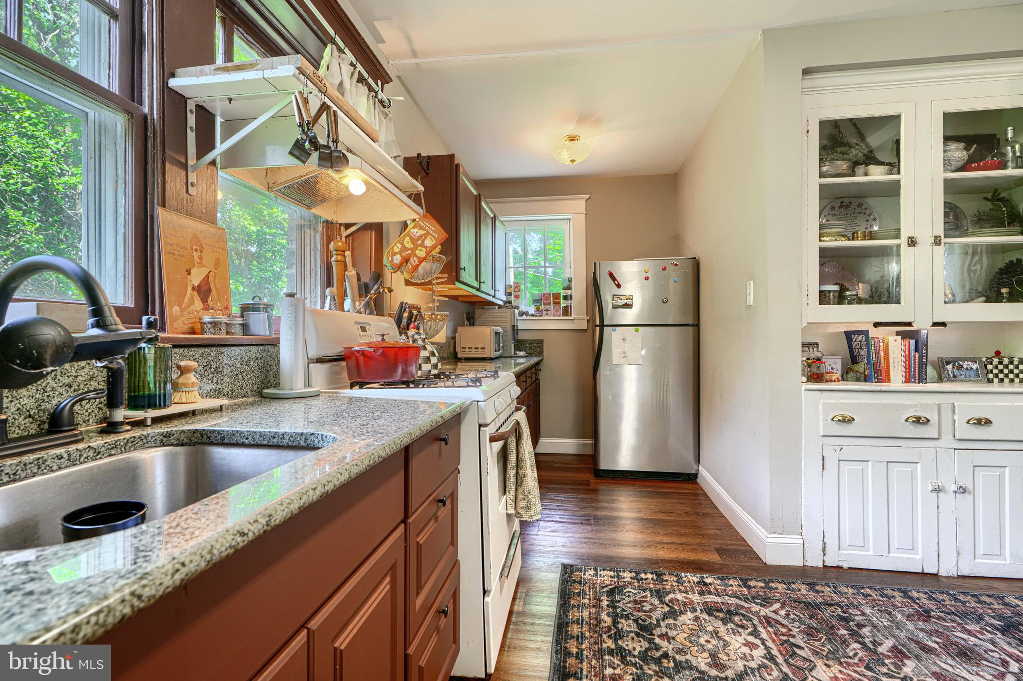 YALE HEIGHTS - Residential