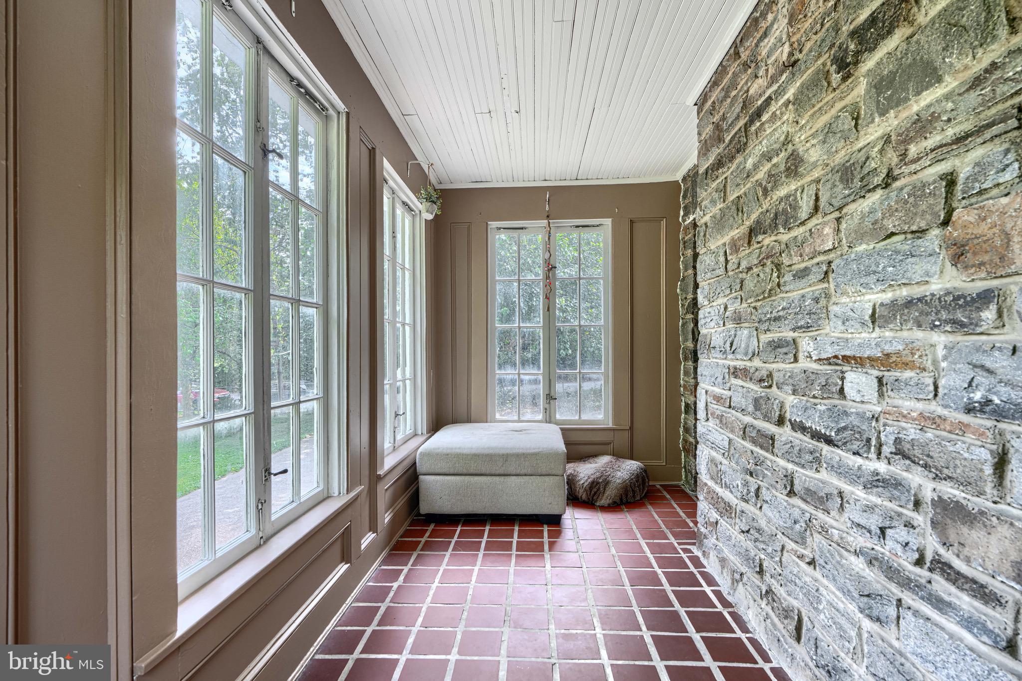 YALE HEIGHTS - Residential