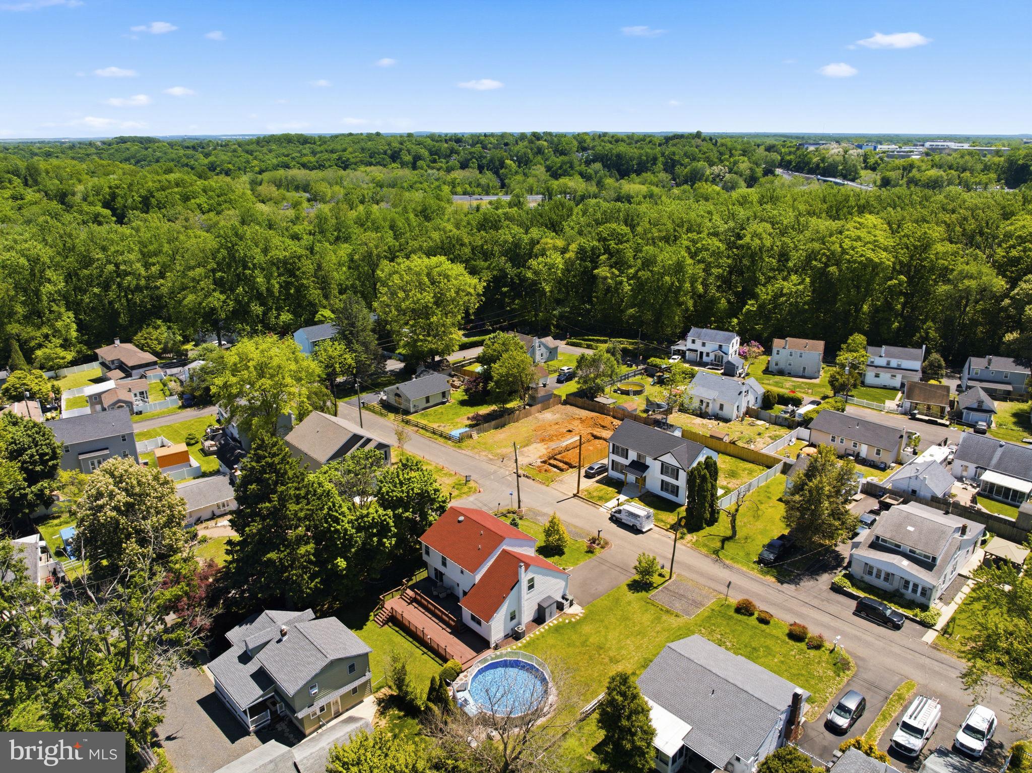 NESHAMINY FALLS - Residential