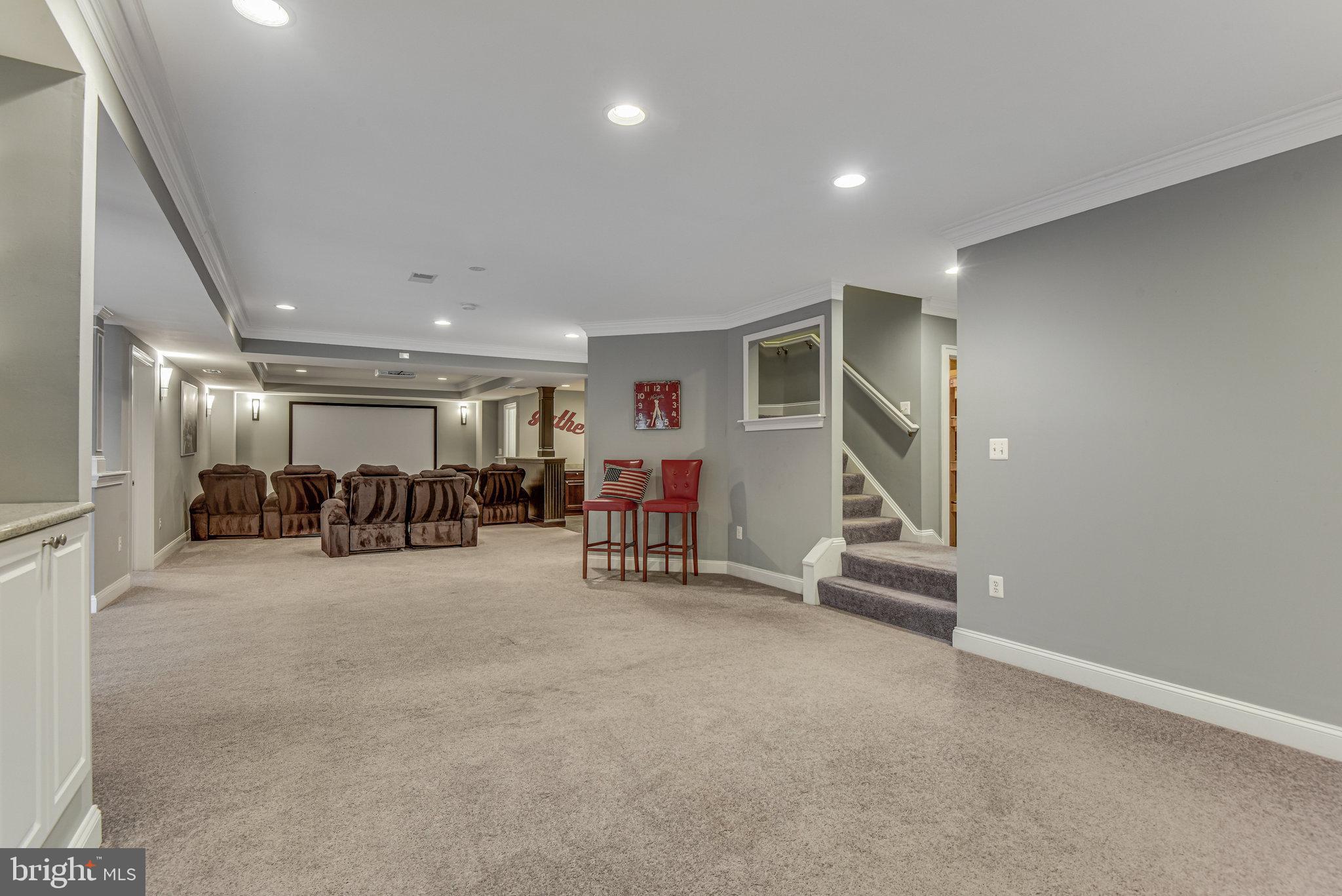 LOUDOUN VALLEY ESTATES - Residential