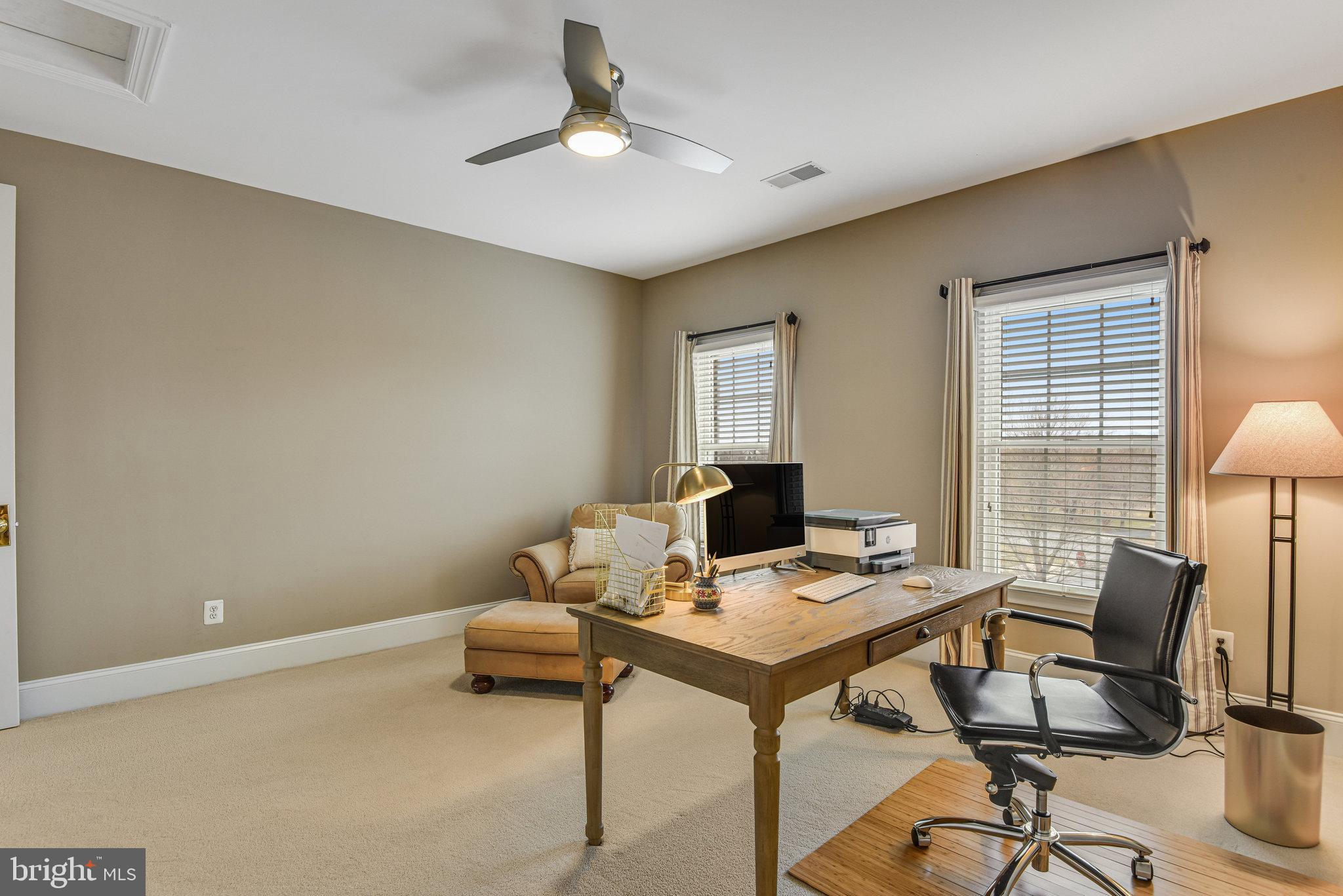 LOUDOUN VALLEY ESTATES - Residential
