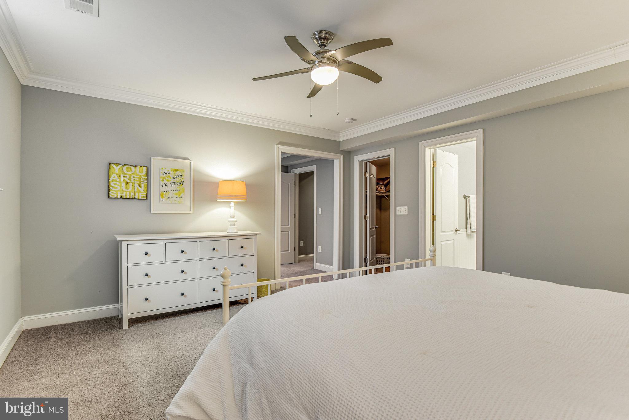 LOUDOUN VALLEY ESTATES - Residential