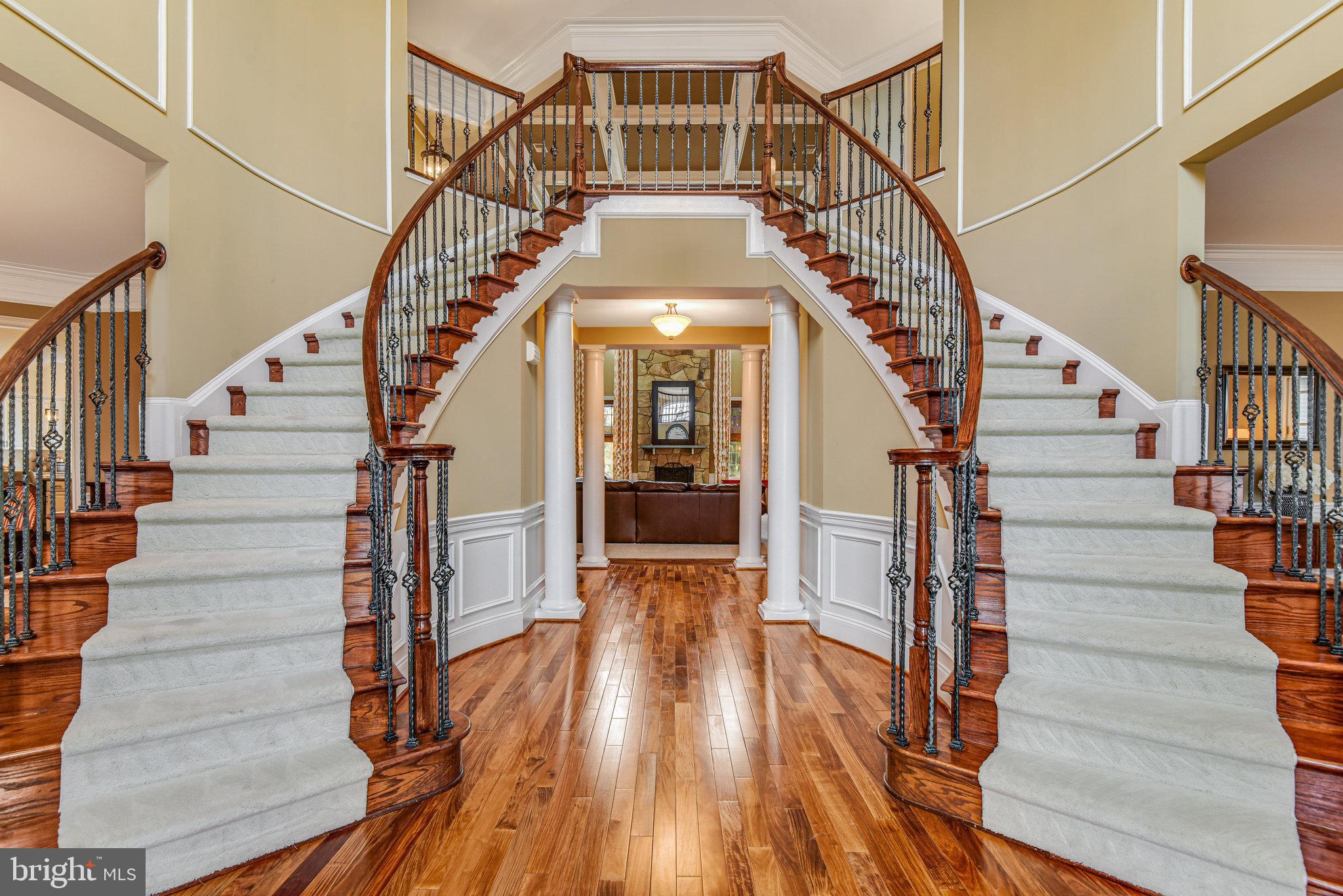 LOUDOUN VALLEY ESTATES - Residential