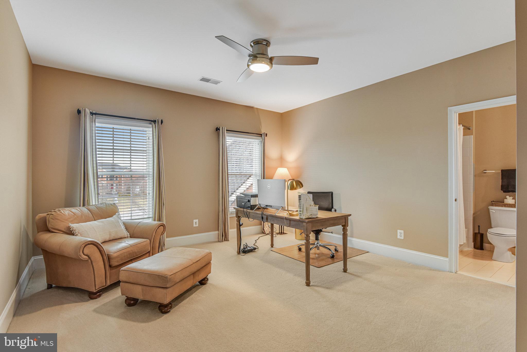 LOUDOUN VALLEY ESTATES - Residential