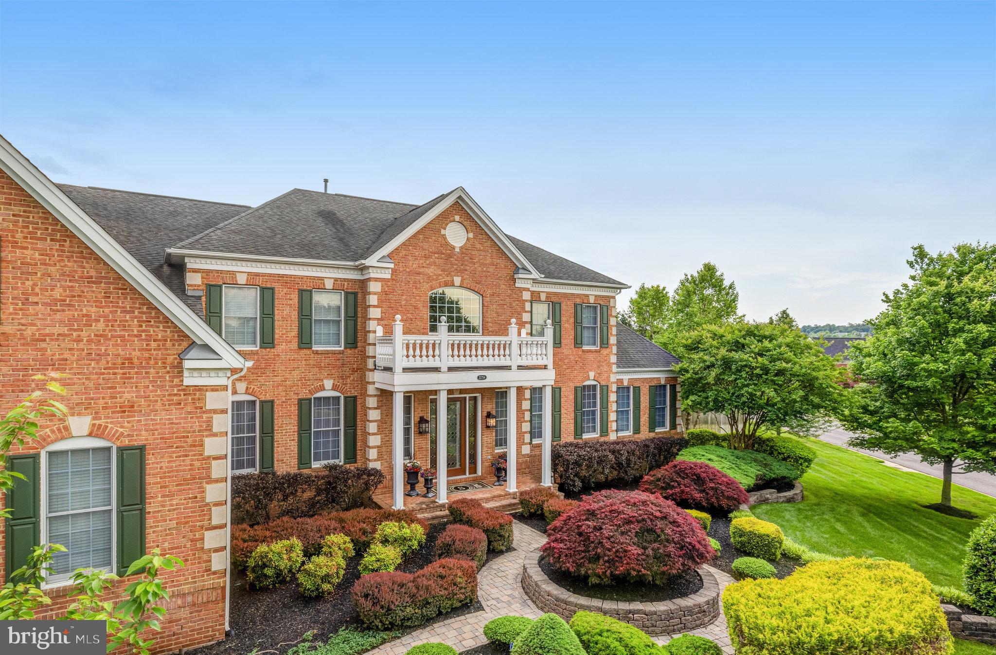 LOUDOUN VALLEY ESTATES - Residential