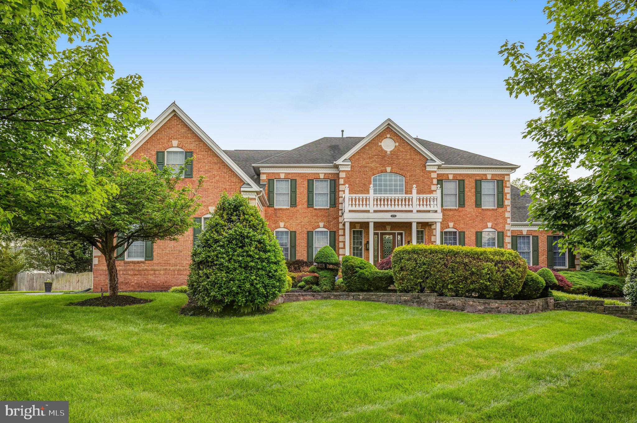 LOUDOUN VALLEY ESTATES - Residential