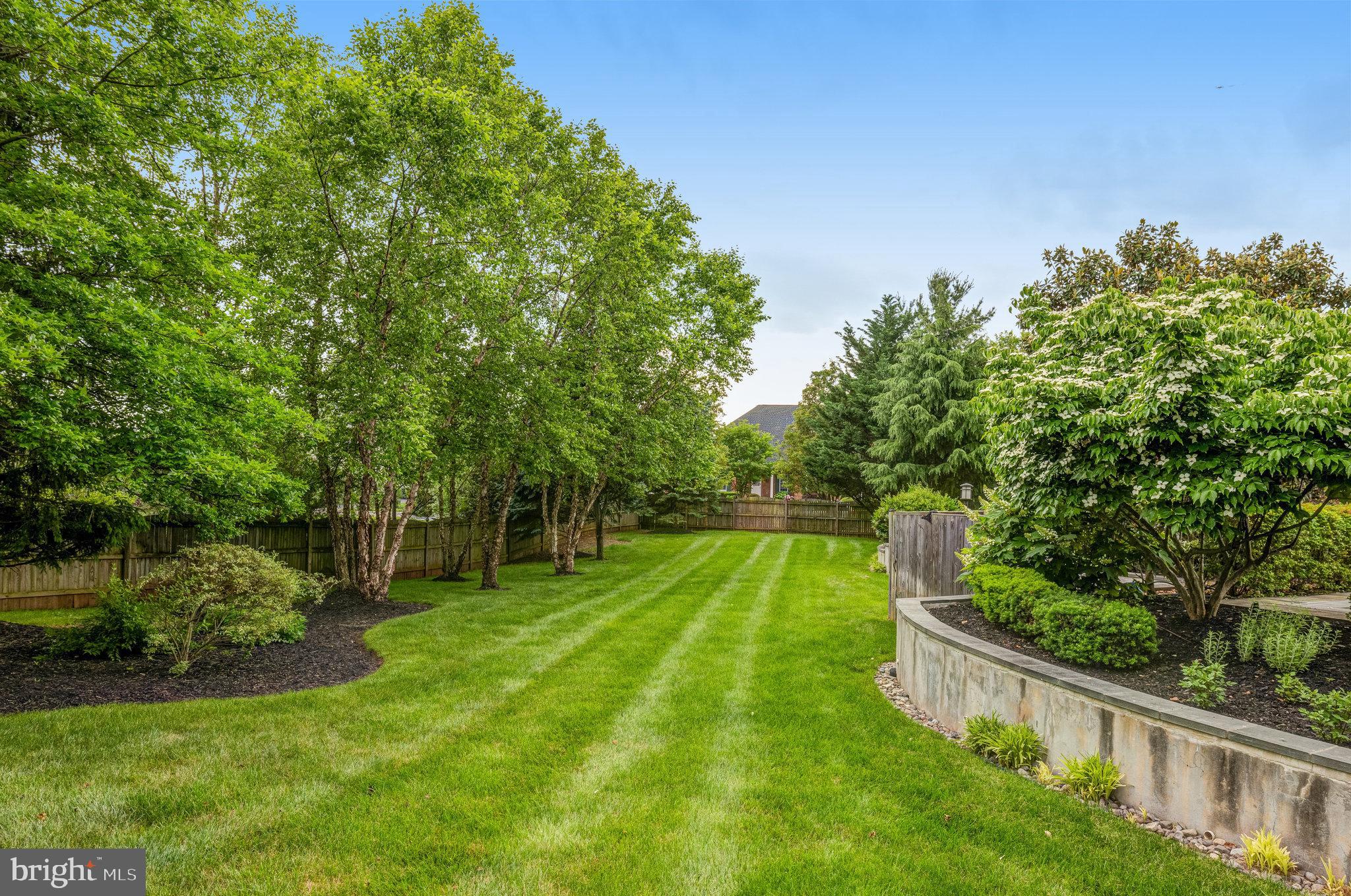 LOUDOUN VALLEY ESTATES - Residential