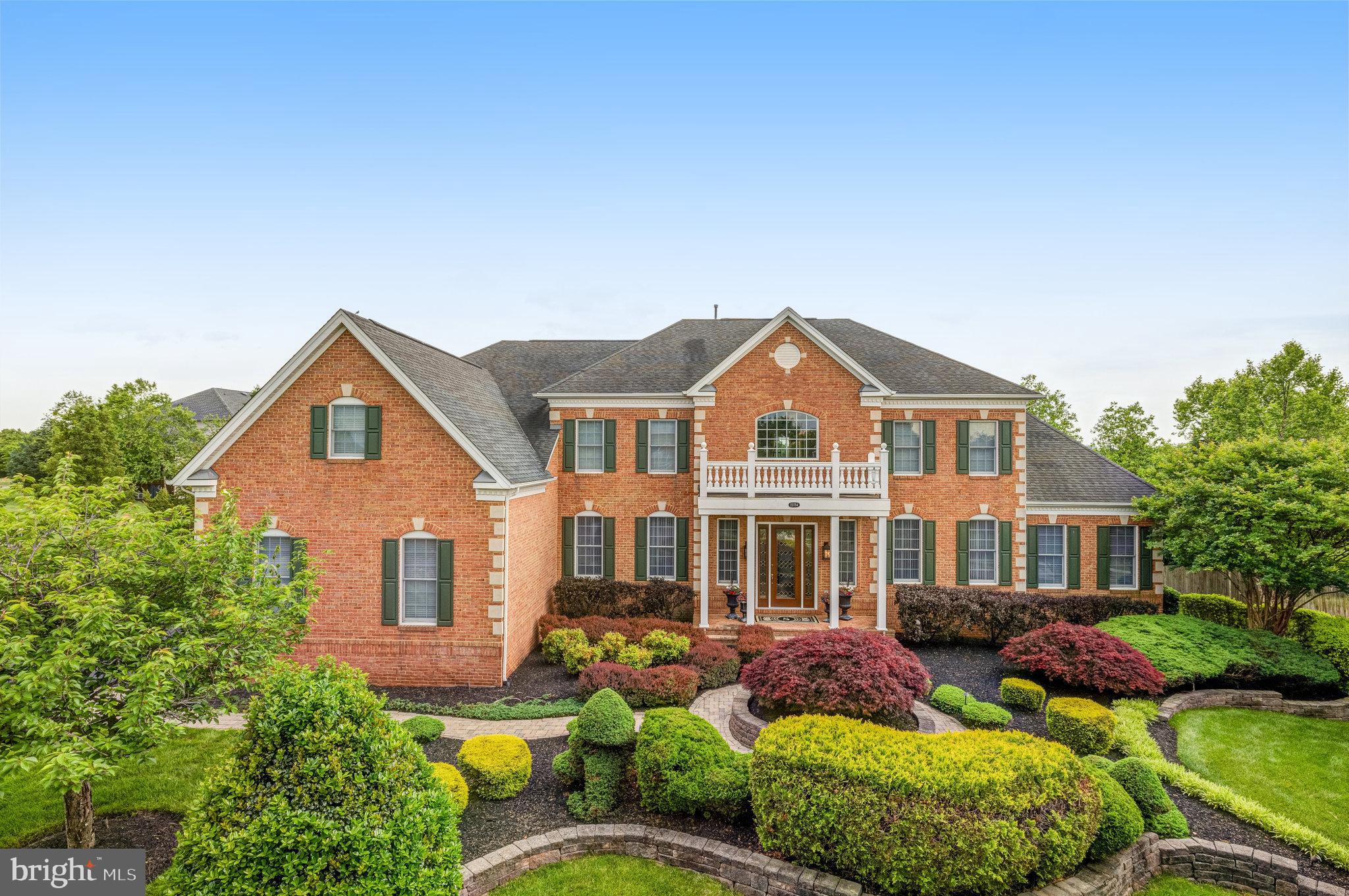 LOUDOUN VALLEY ESTATES - Residential