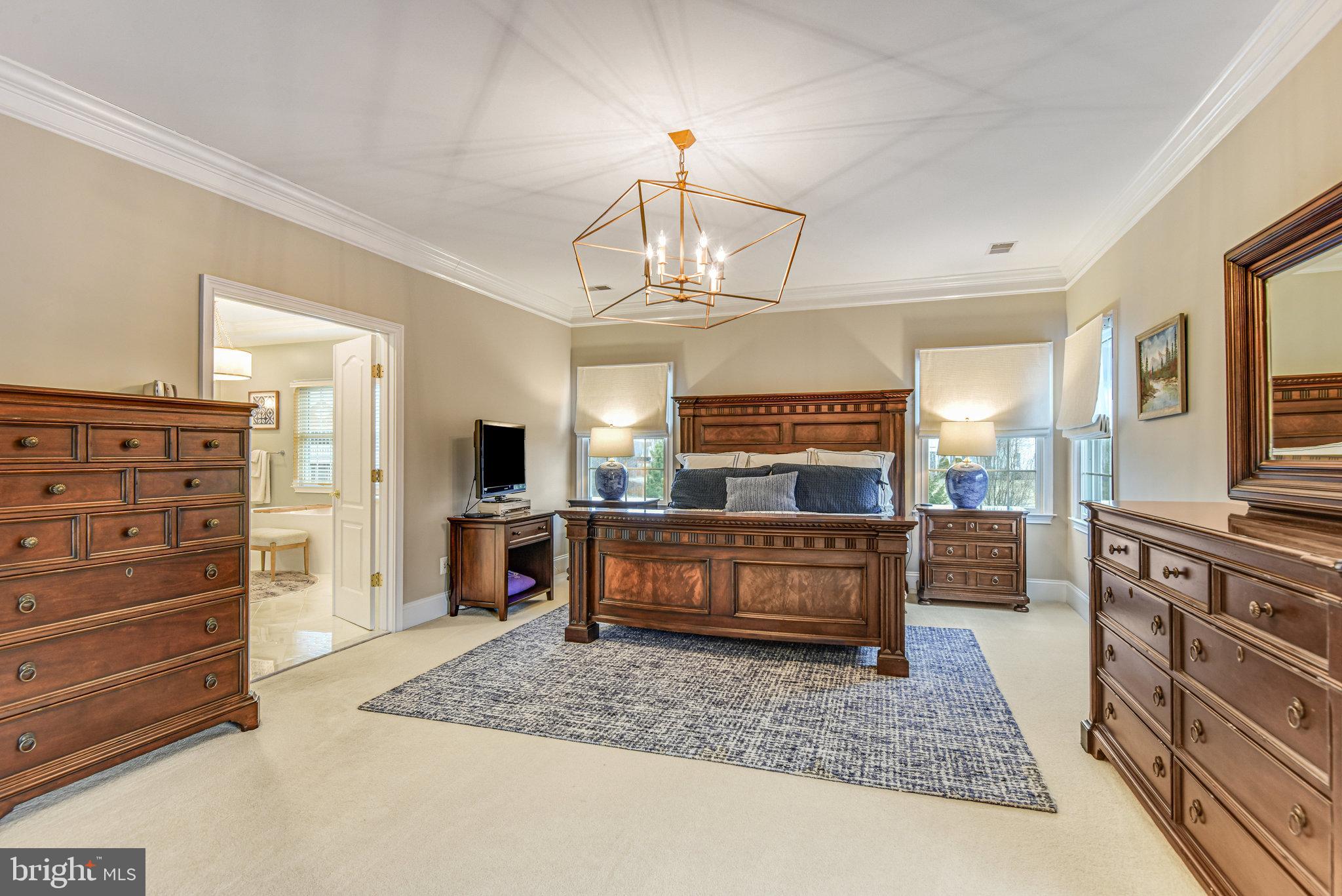 LOUDOUN VALLEY ESTATES - Residential