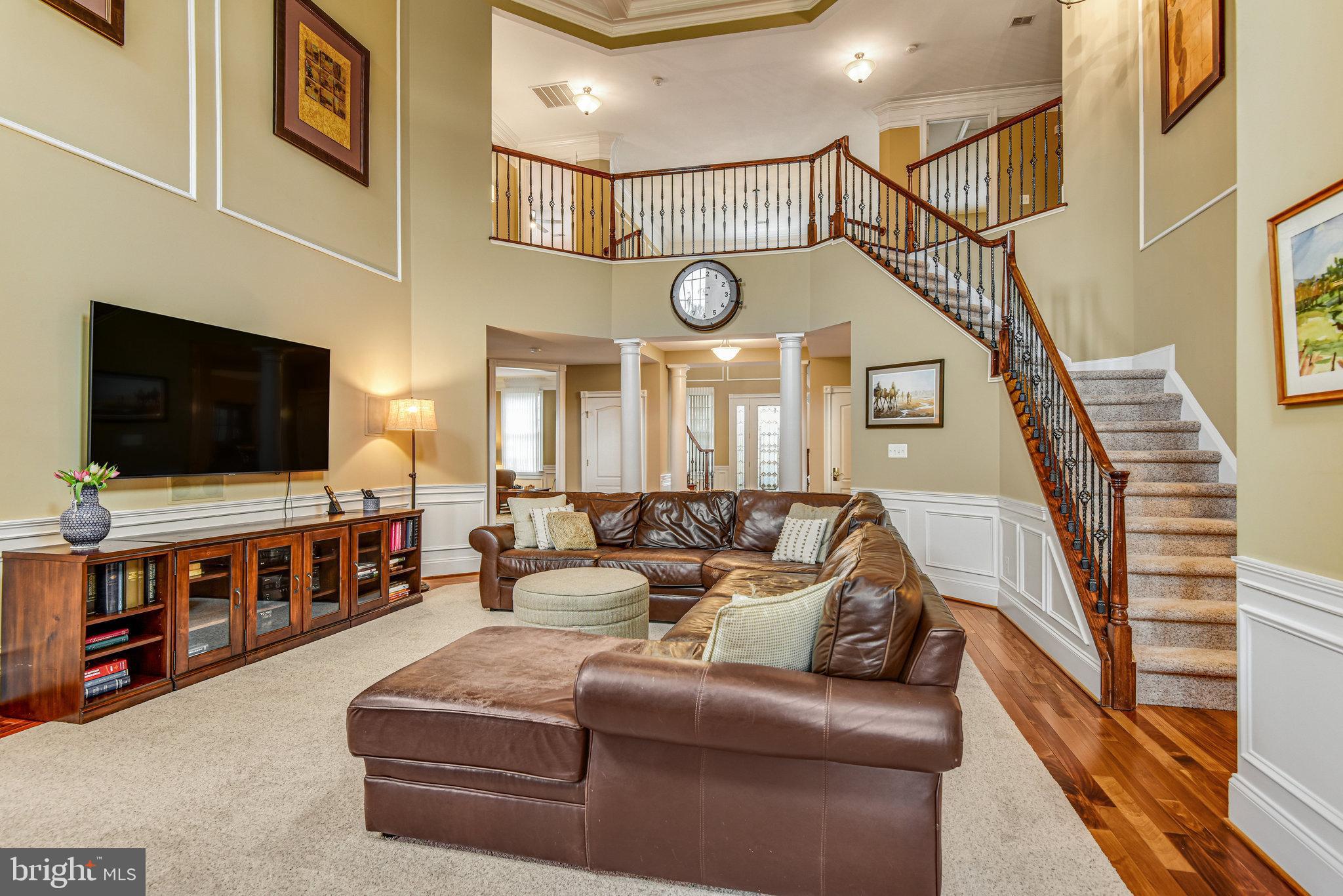 LOUDOUN VALLEY ESTATES - Residential