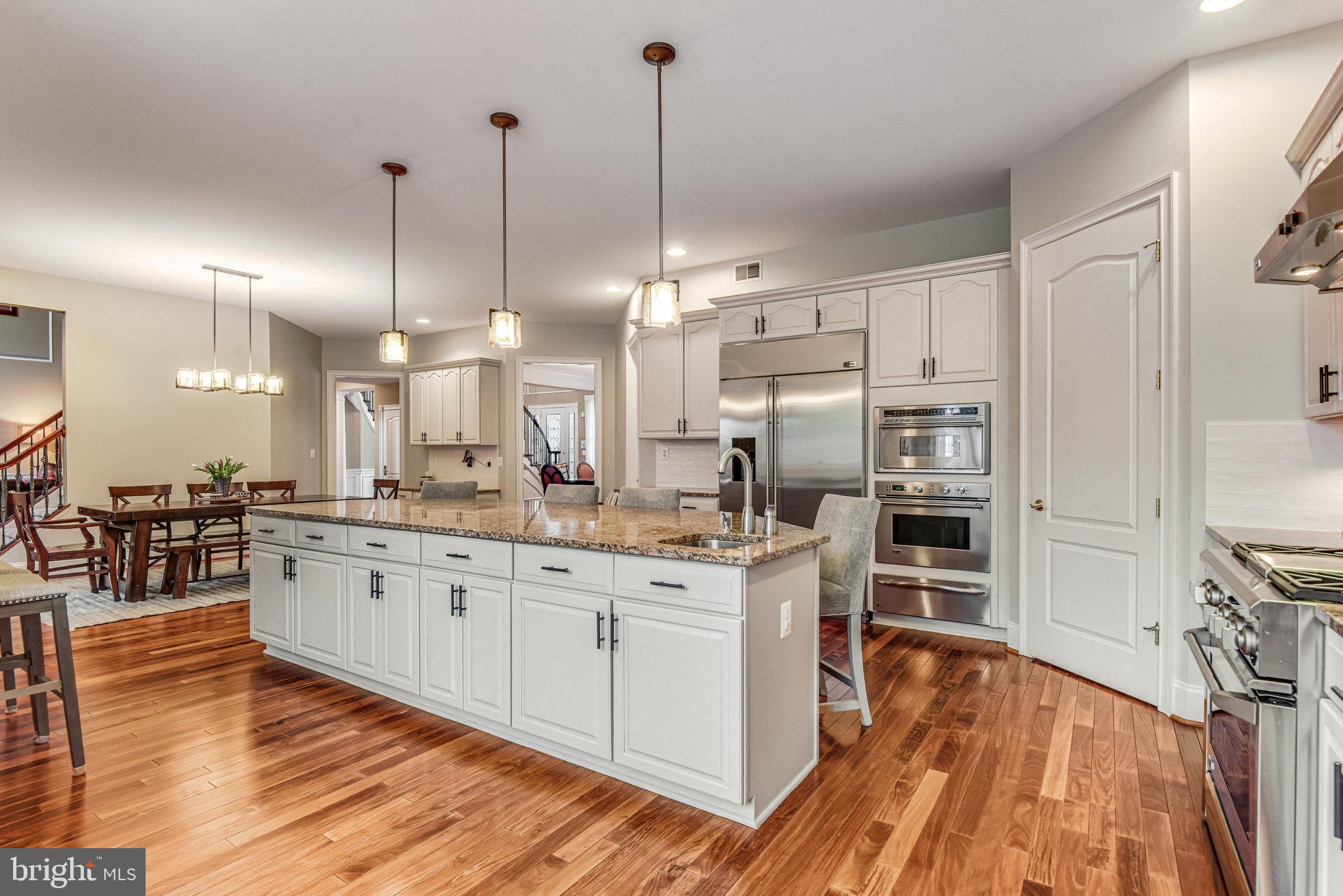 LOUDOUN VALLEY ESTATES - Residential
