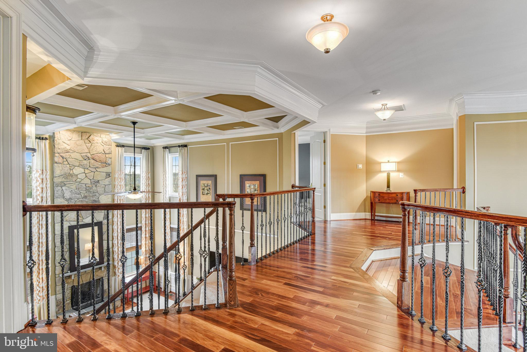 LOUDOUN VALLEY ESTATES - Residential