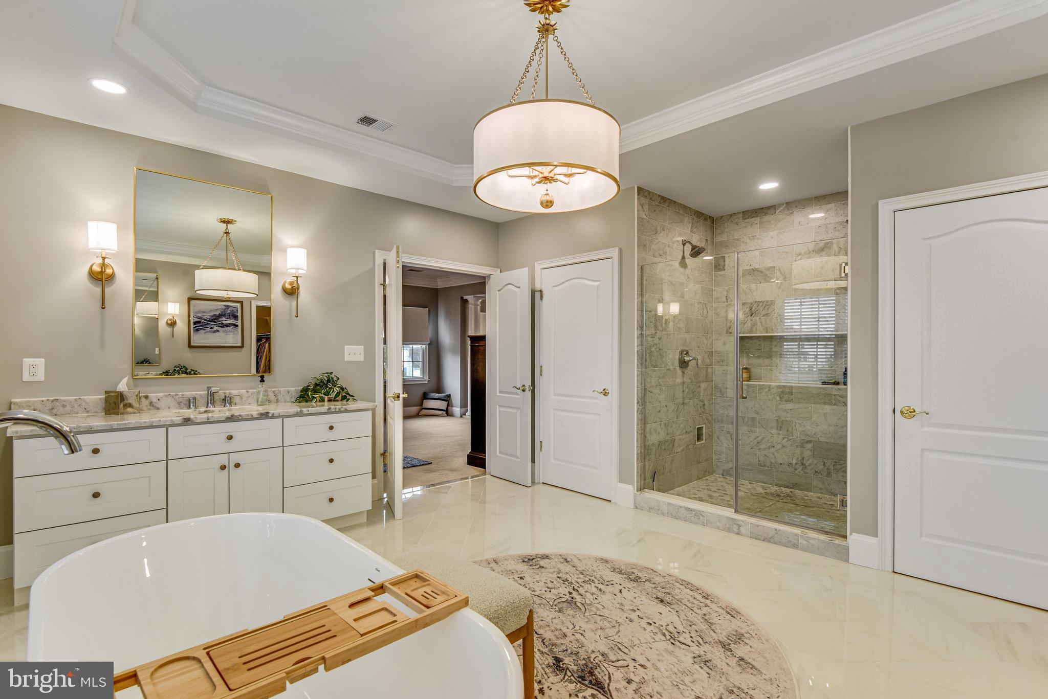 LOUDOUN VALLEY ESTATES - Residential