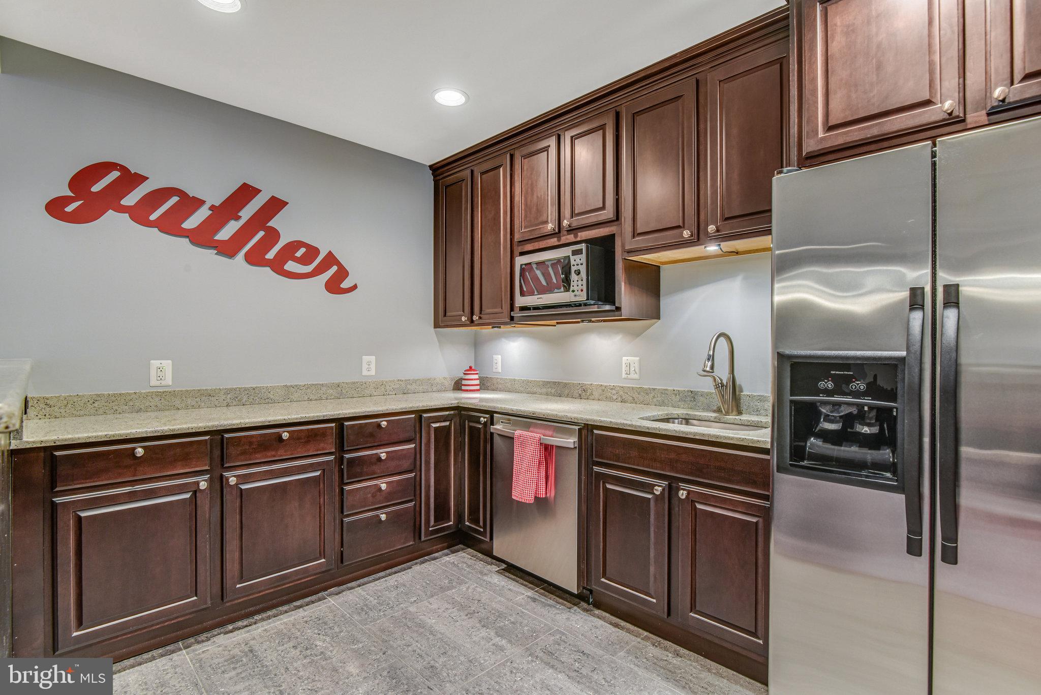 LOUDOUN VALLEY ESTATES - Residential