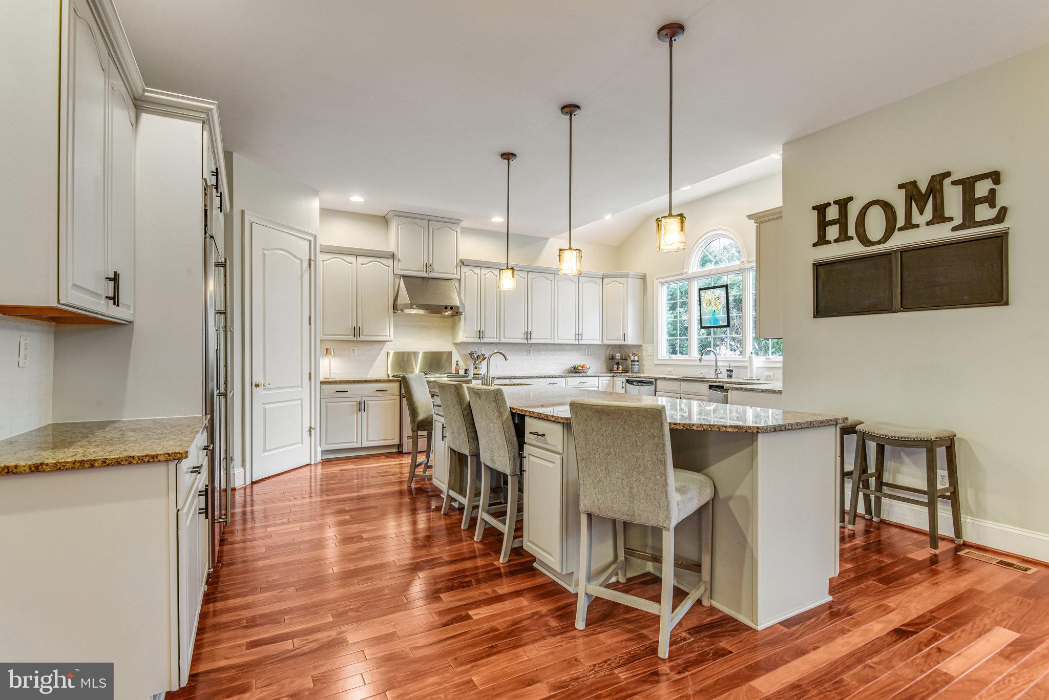 LOUDOUN VALLEY ESTATES - Residential