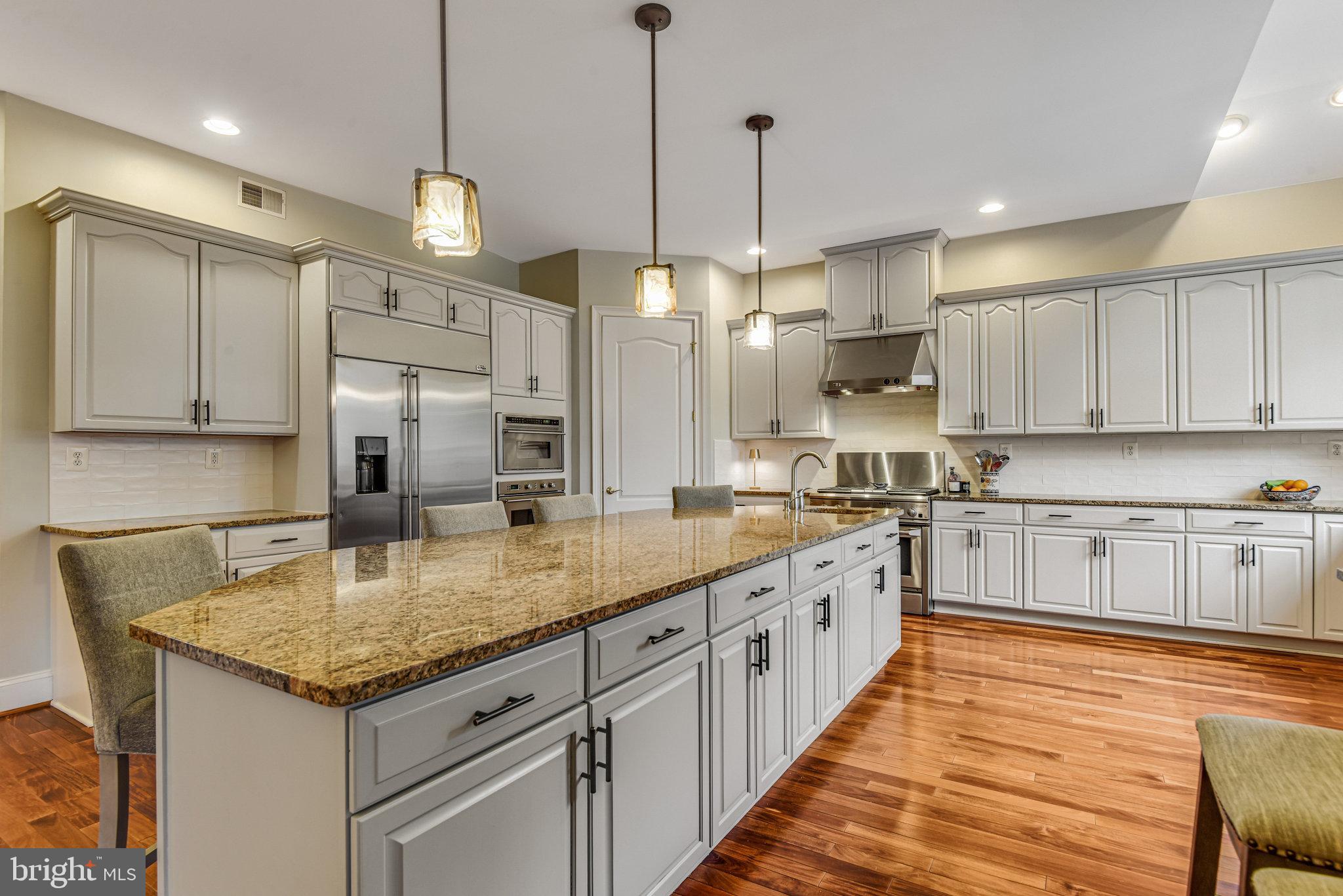 LOUDOUN VALLEY ESTATES - Residential