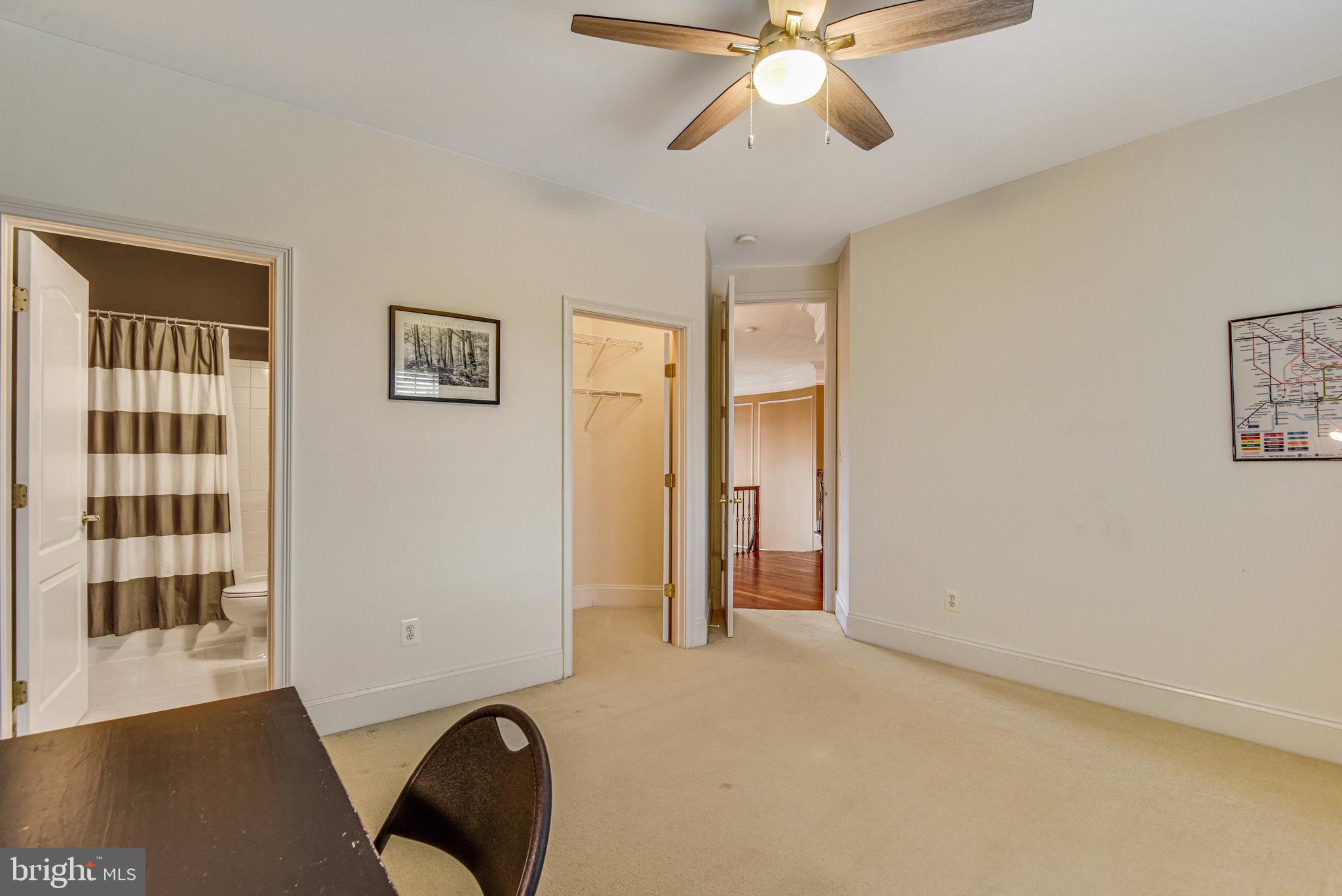 LOUDOUN VALLEY ESTATES - Residential
