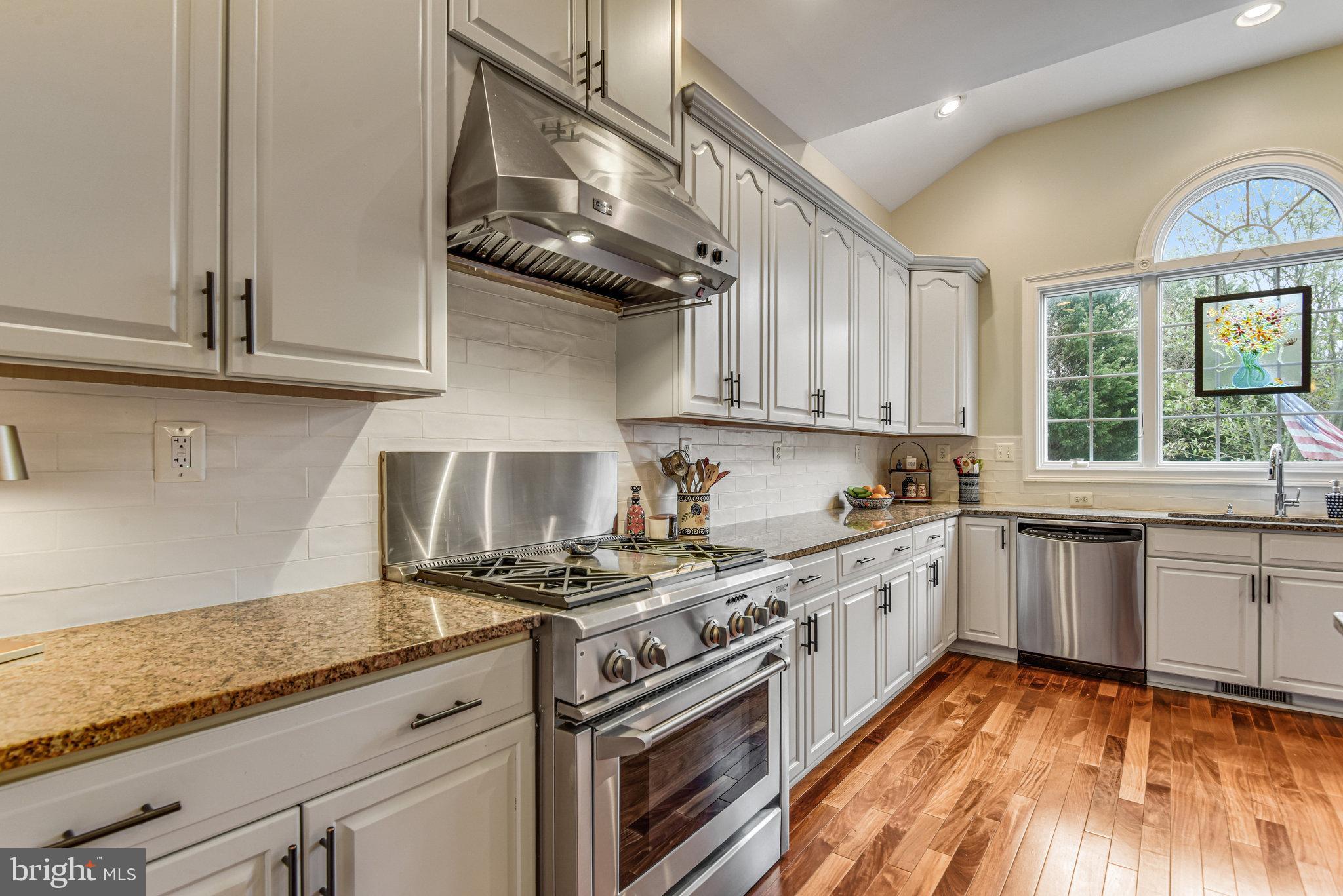 LOUDOUN VALLEY ESTATES - Residential