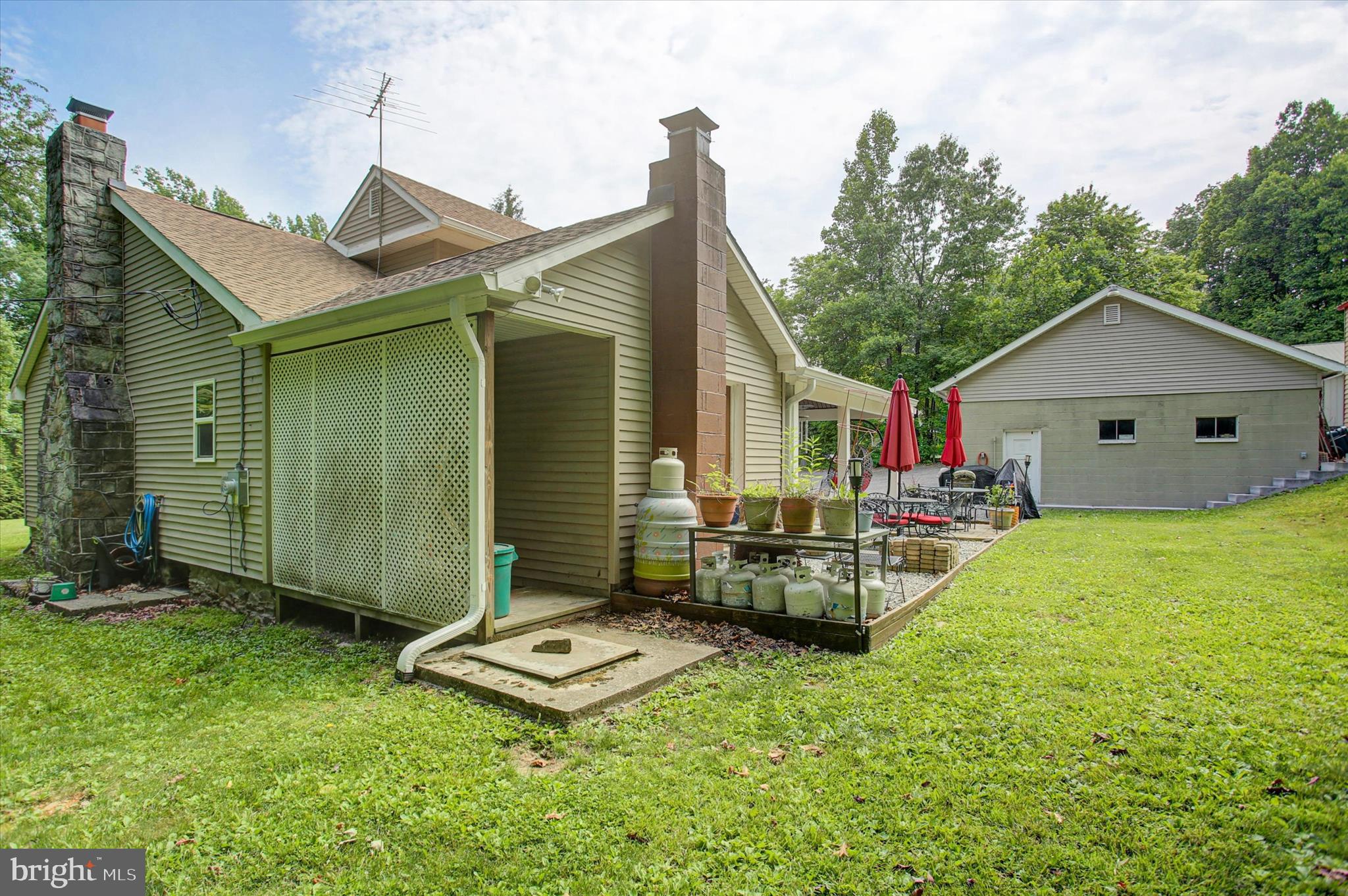 NONE, RURAL - Residential