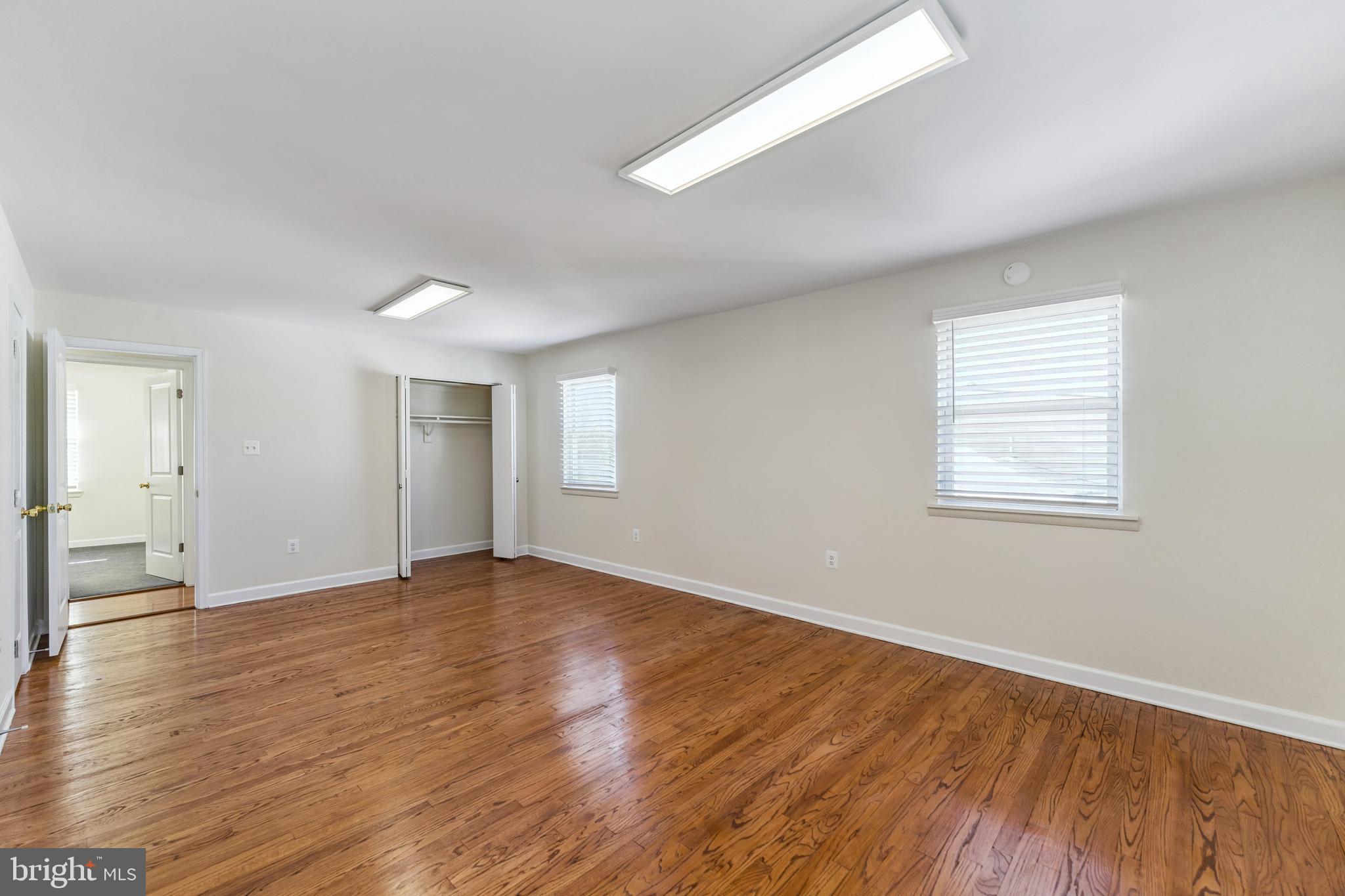 GLENARDEN WOODS - Residential