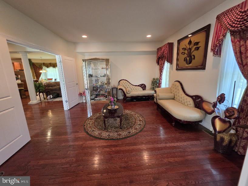 HUNTINGDON VALLEY - Residential