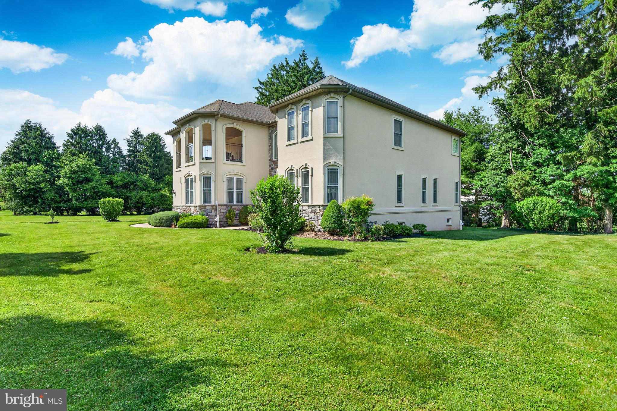 HUNTINGDON VALLEY - Residential
