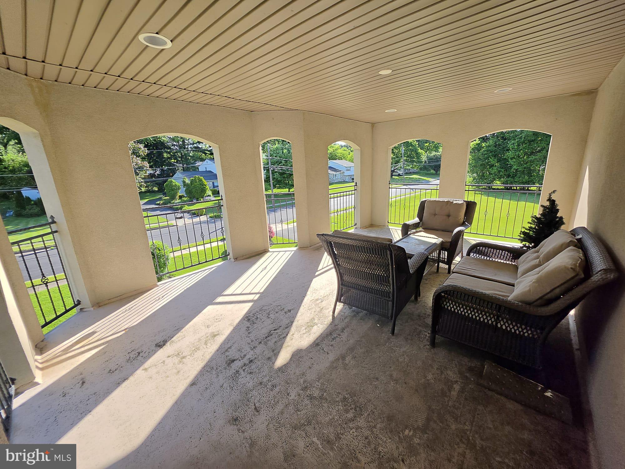 HUNTINGDON VALLEY - Residential