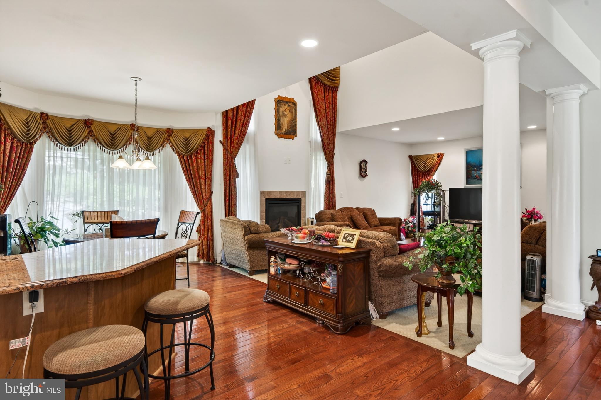 HUNTINGDON VALLEY - Residential