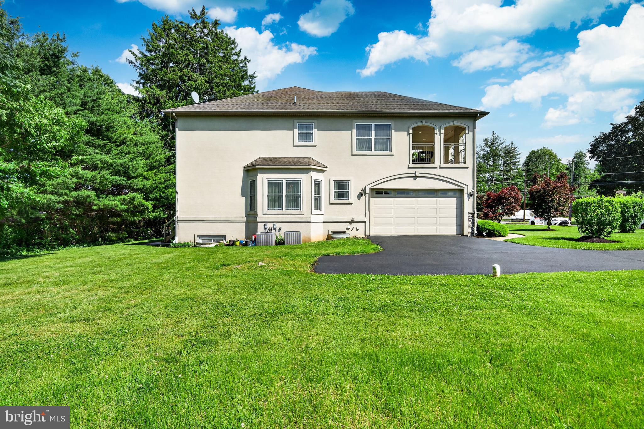HUNTINGDON VALLEY - Residential