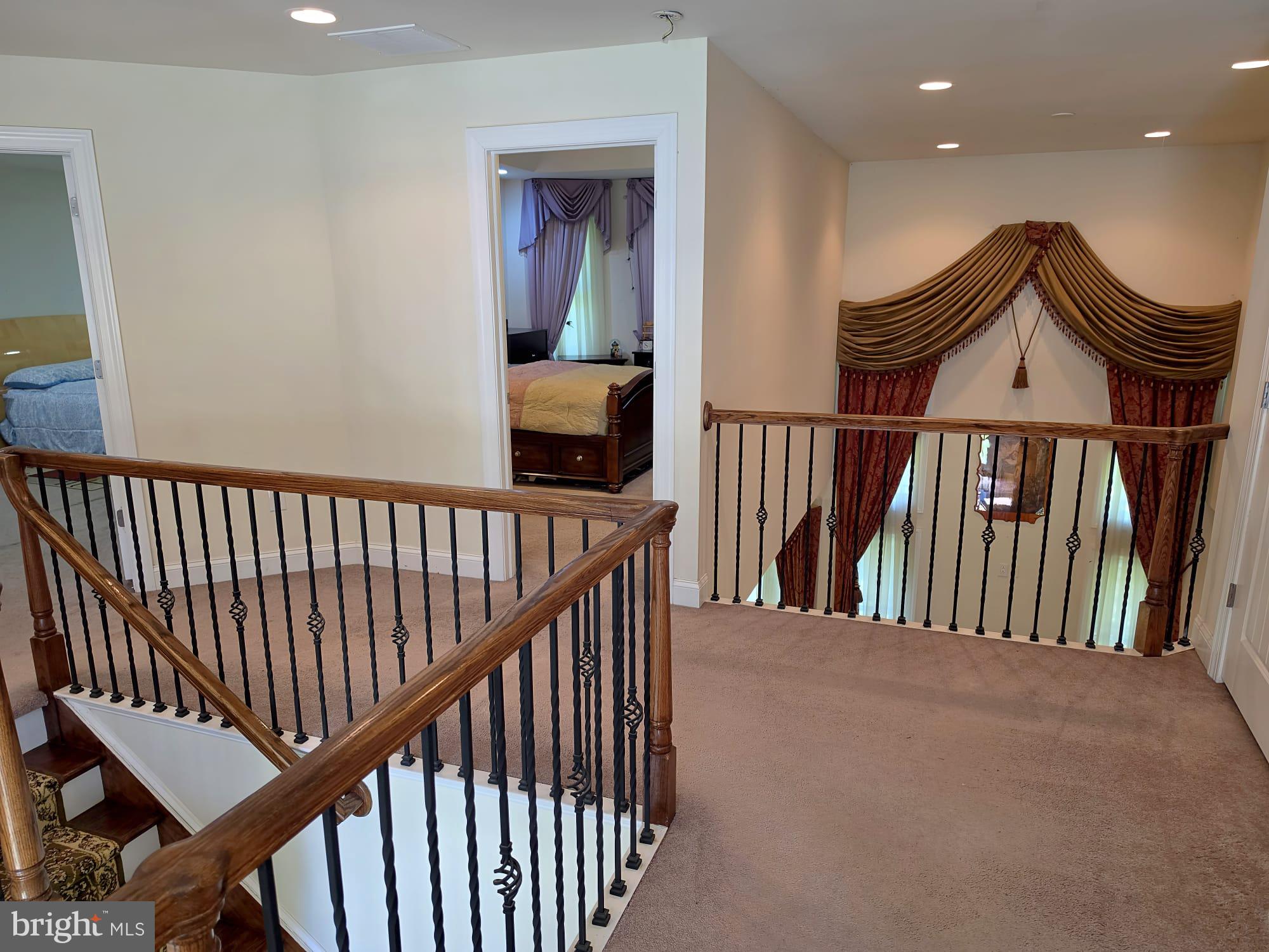 HUNTINGDON VALLEY - Residential