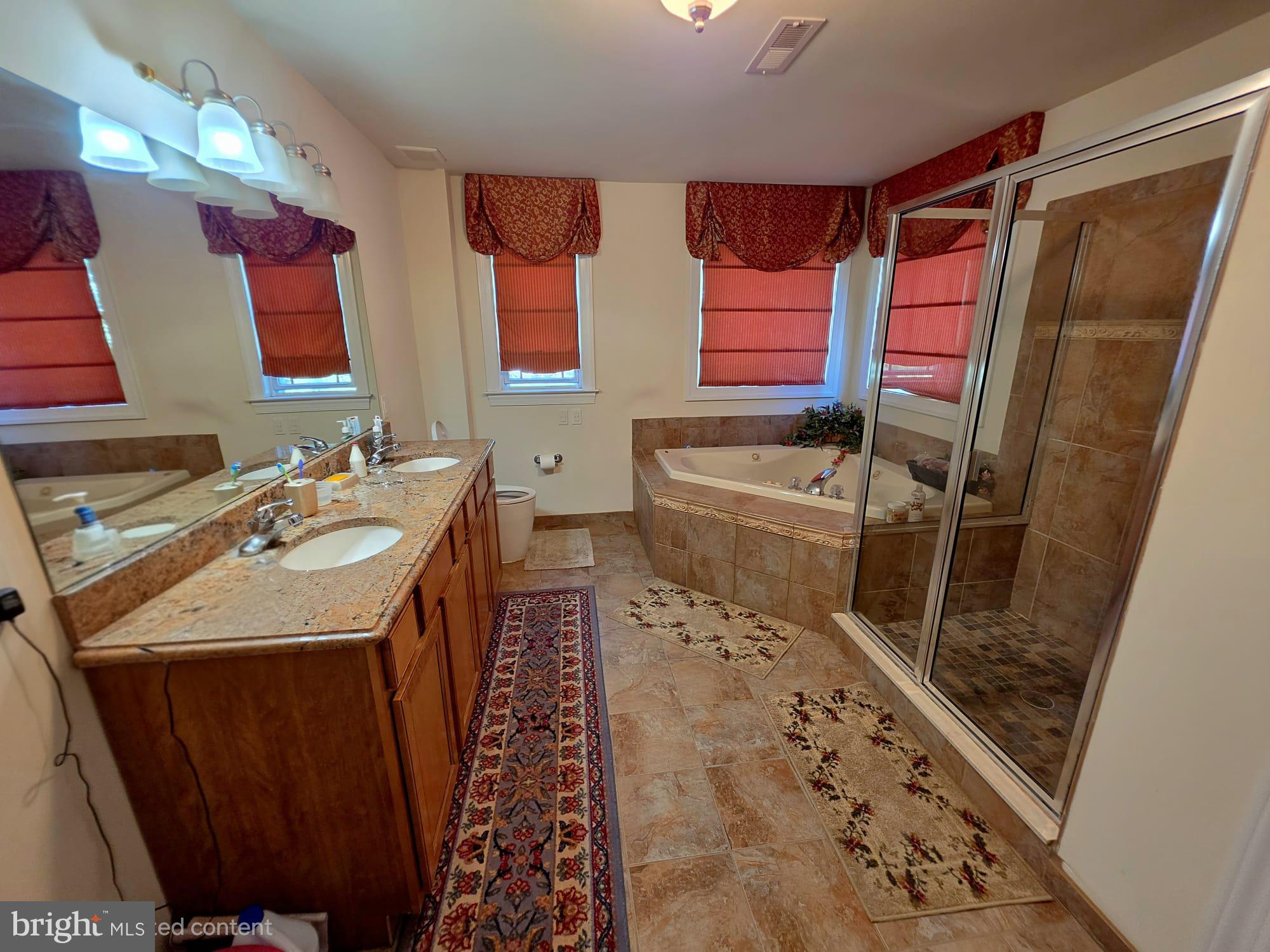 HUNTINGDON VALLEY - Residential