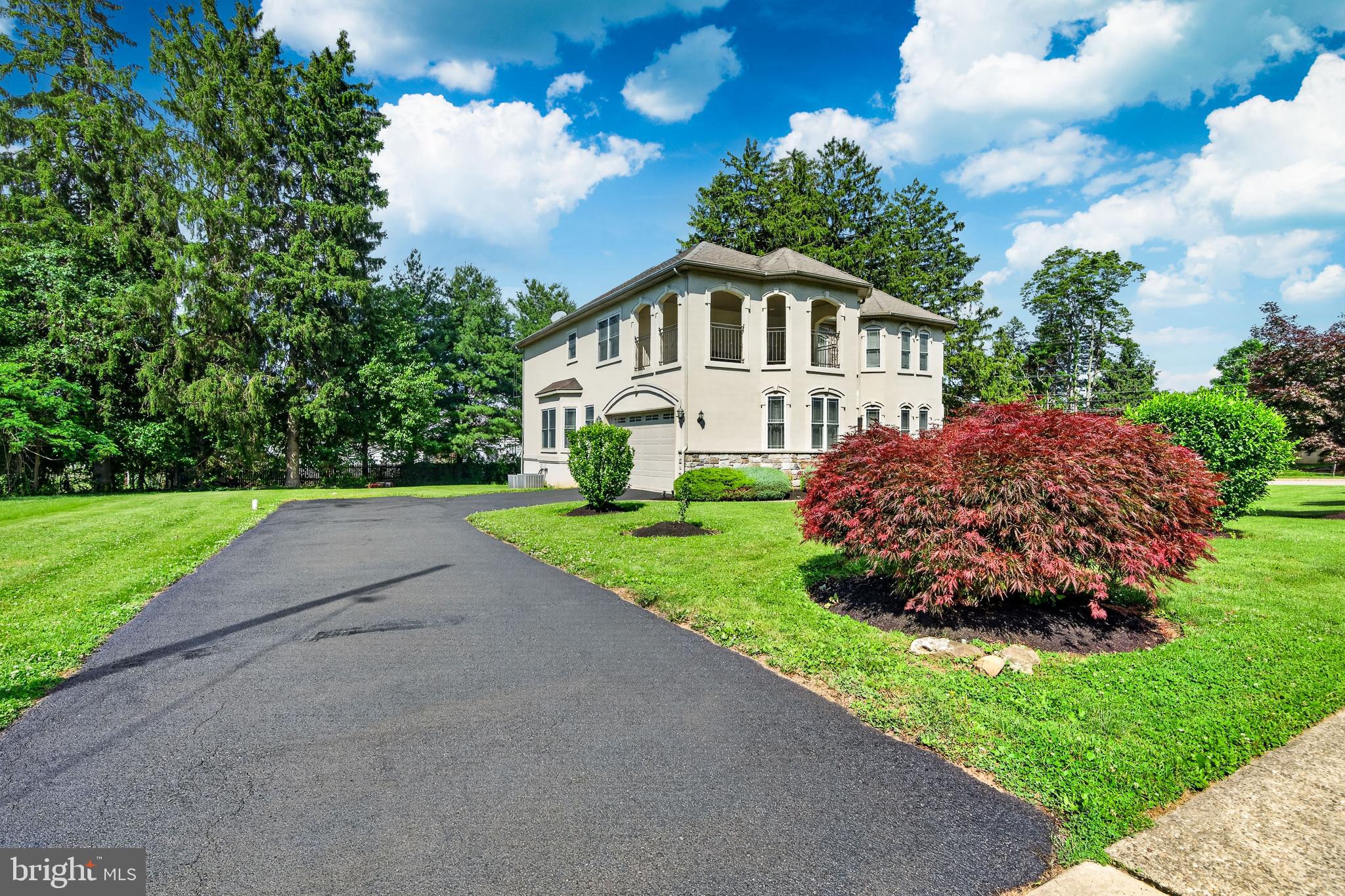 HUNTINGDON VALLEY - Residential