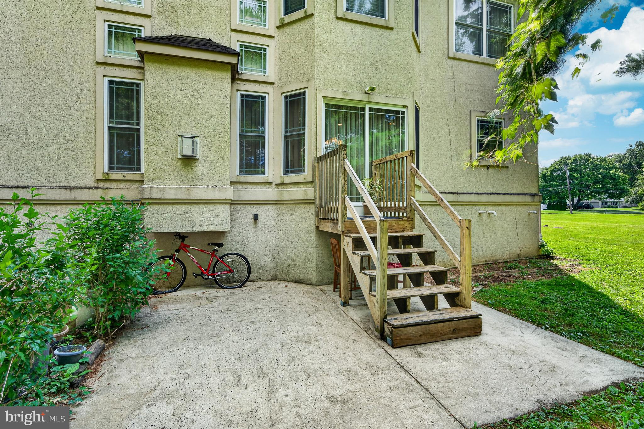 HUNTINGDON VALLEY - Residential