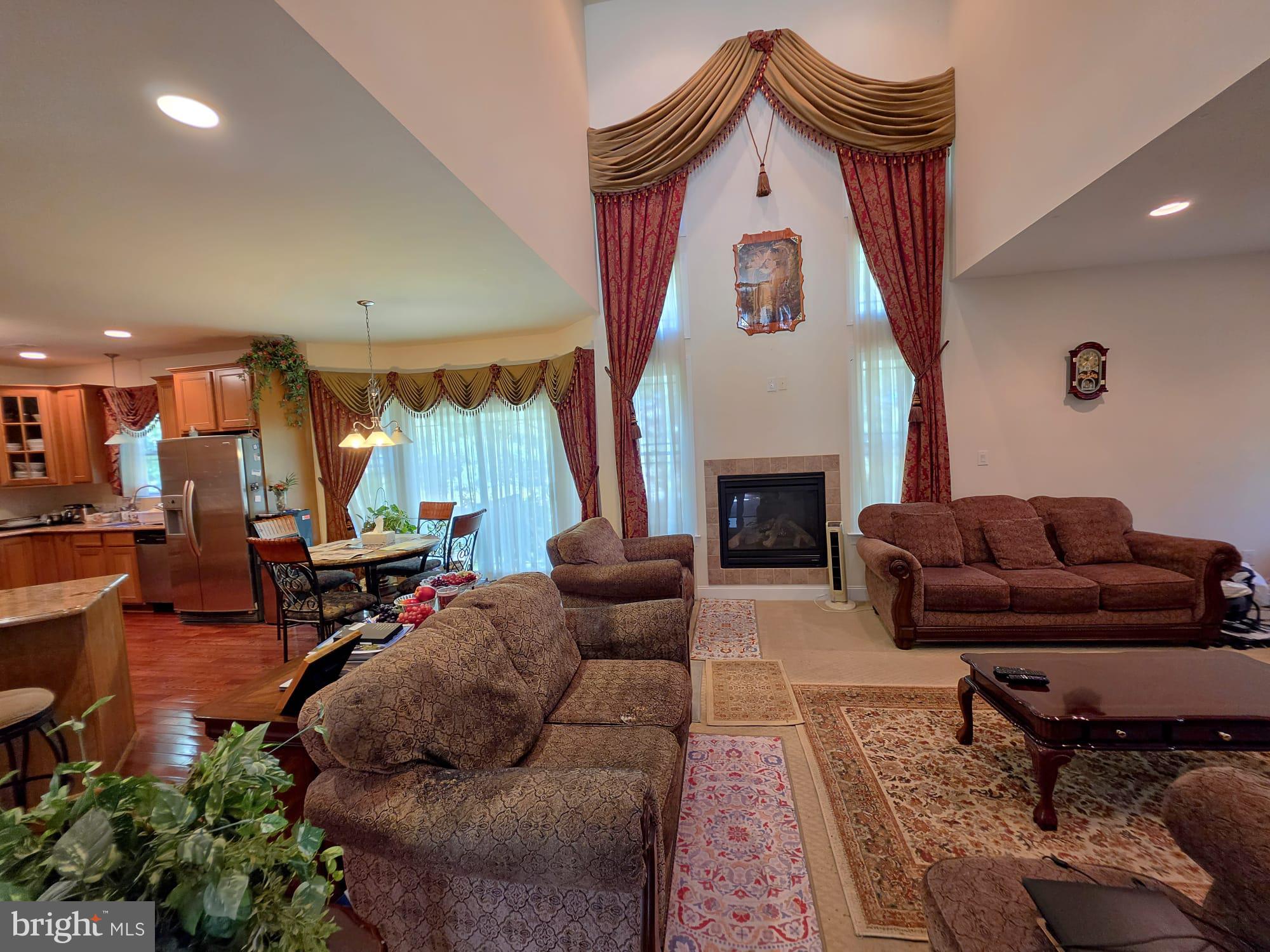 HUNTINGDON VALLEY - Residential