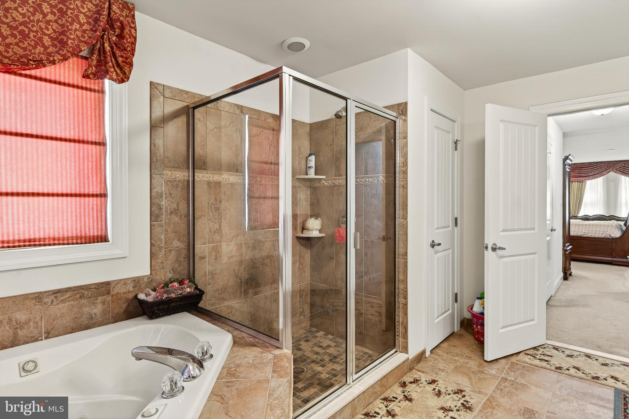 HUNTINGDON VALLEY - Residential