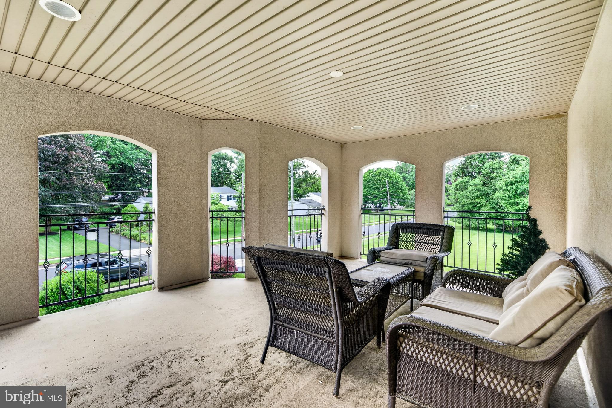 HUNTINGDON VALLEY - Residential