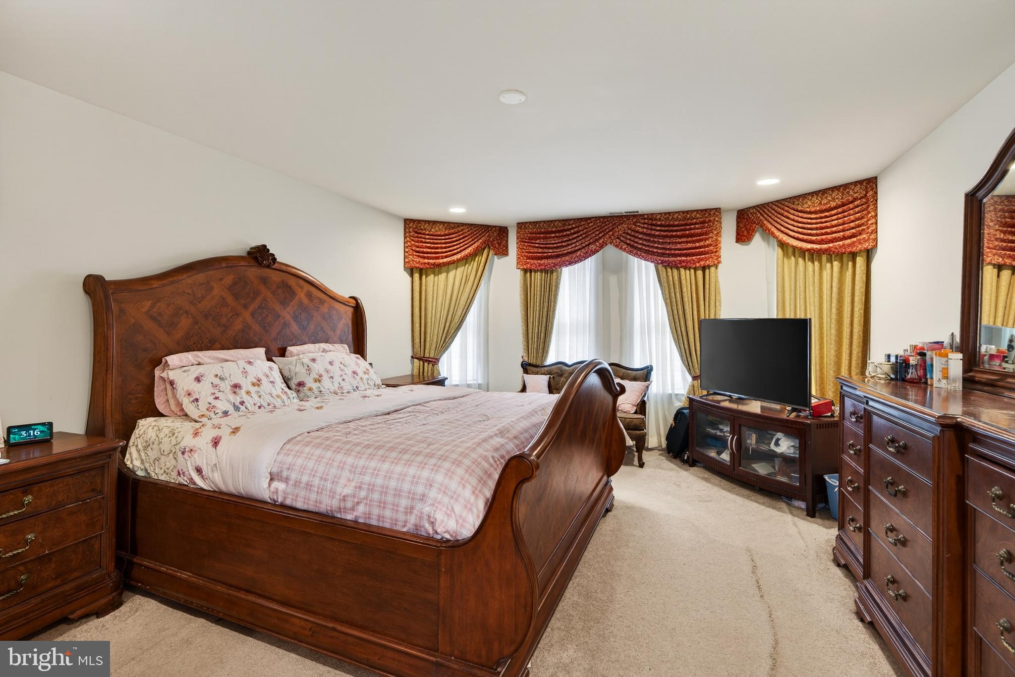 HUNTINGDON VALLEY - Residential