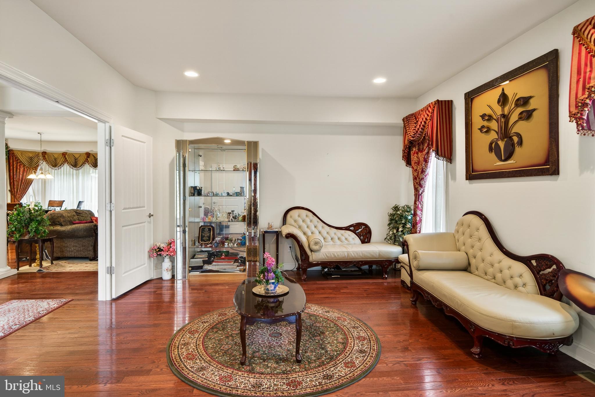 HUNTINGDON VALLEY - Residential