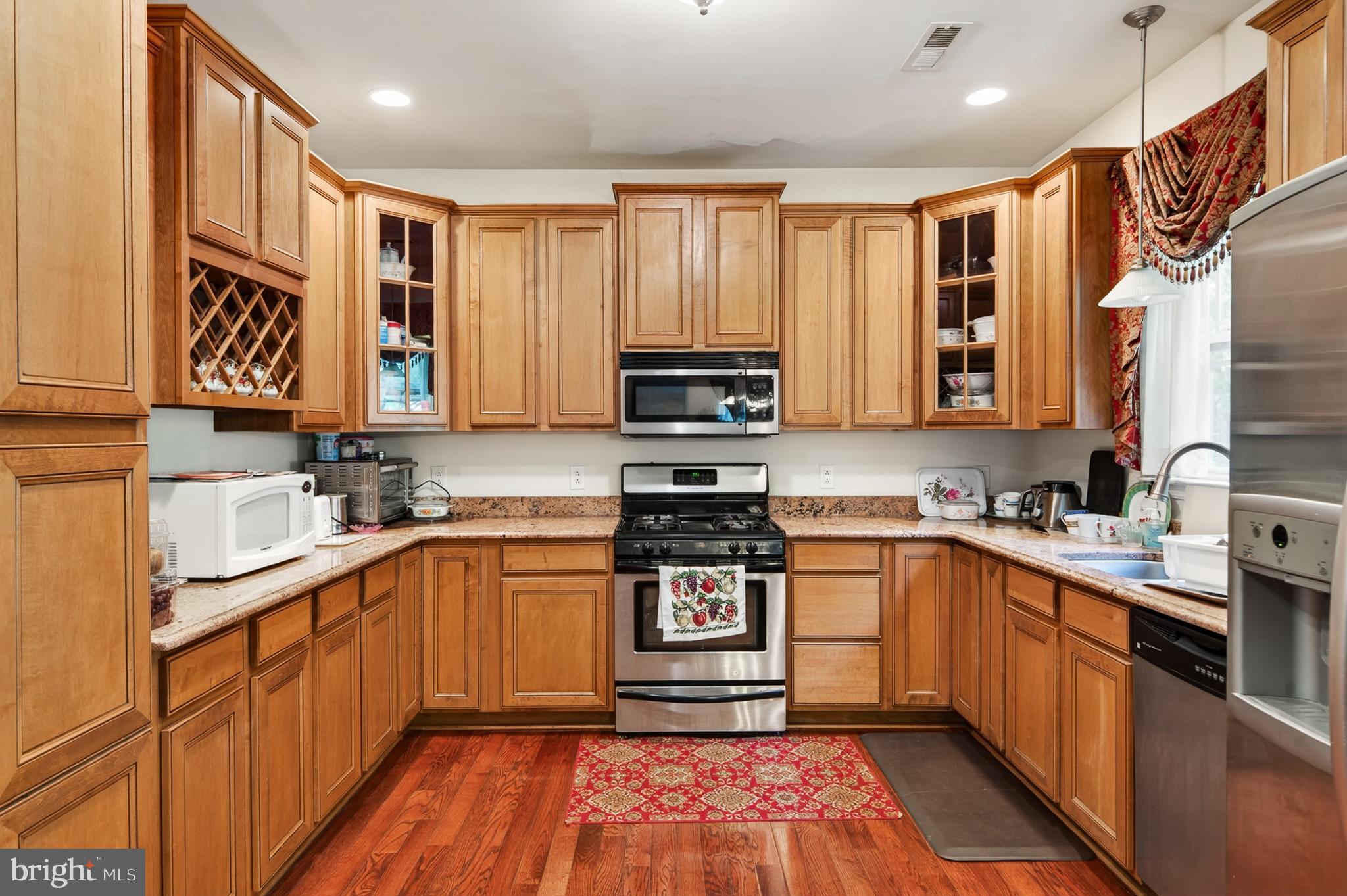 HUNTINGDON VALLEY - Residential
