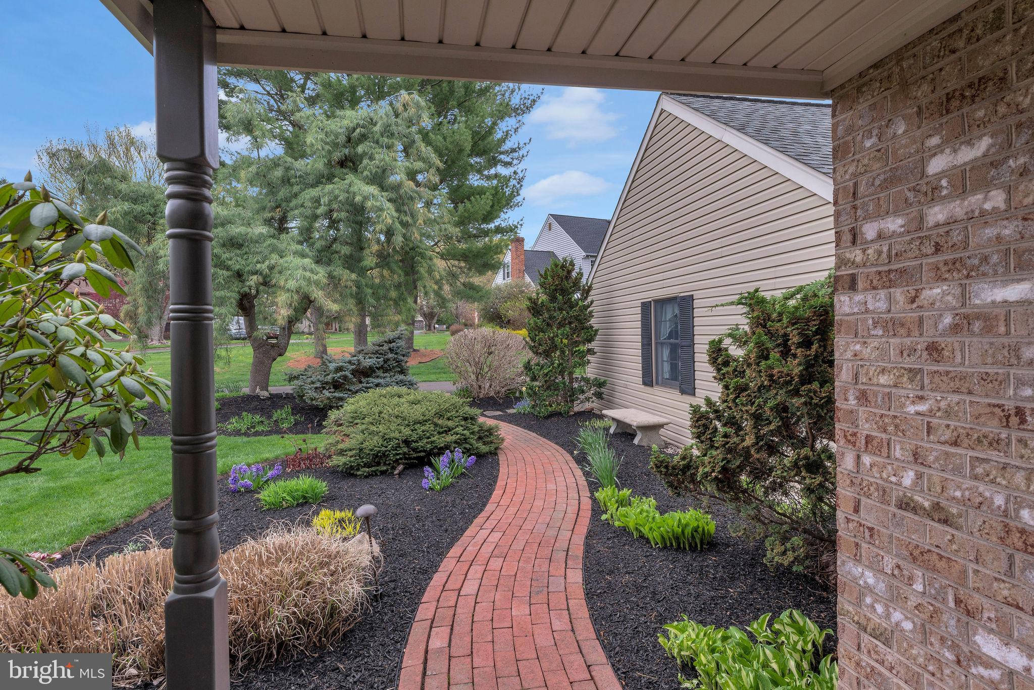 OLD MILL ESTS - Residential