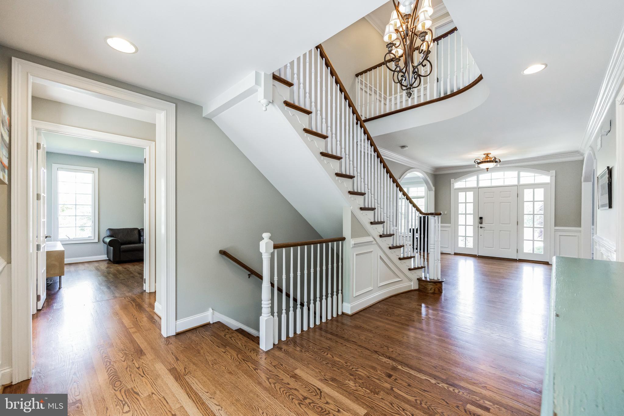 OAK HOLLOW - Residential