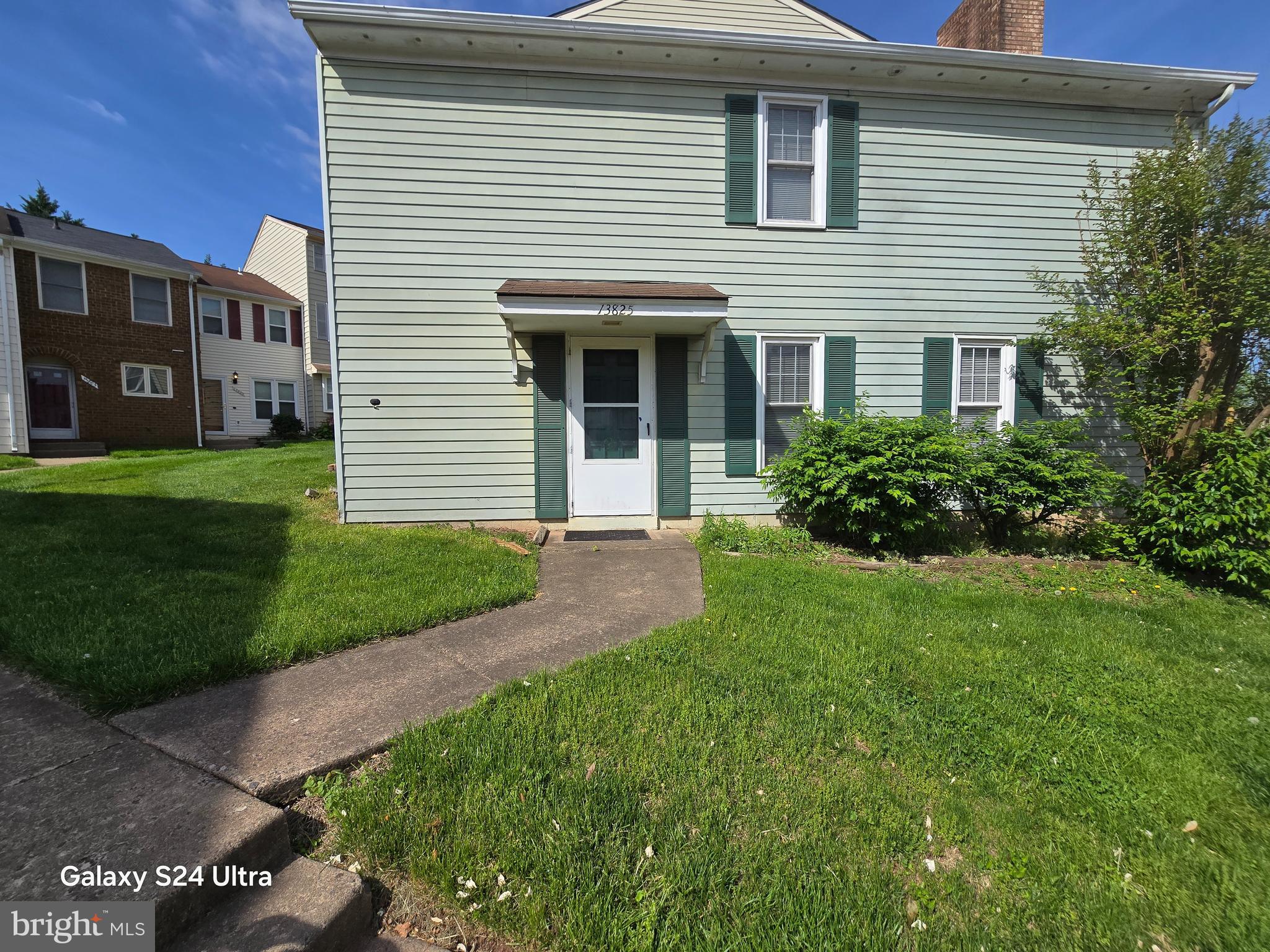 Laundry in unit...........Well-maintained with a great location,  2-level 2-bedroom 1-bath town home in a quiet & convenient Brookleigh community,  patio in the back, fenced yard, freshly painted and ready to move in