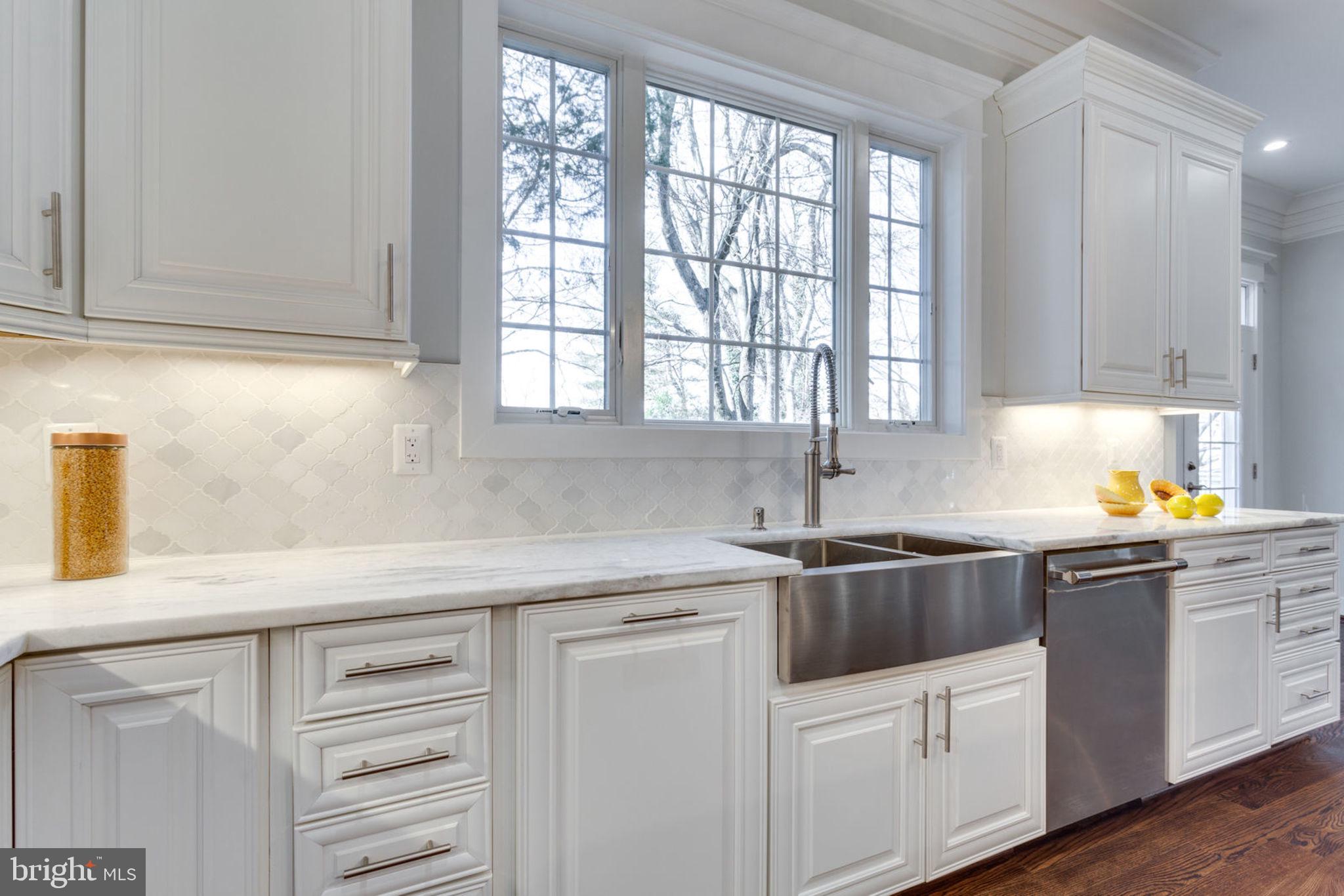 BROYHILL LANGLEY ESTATES - Residential