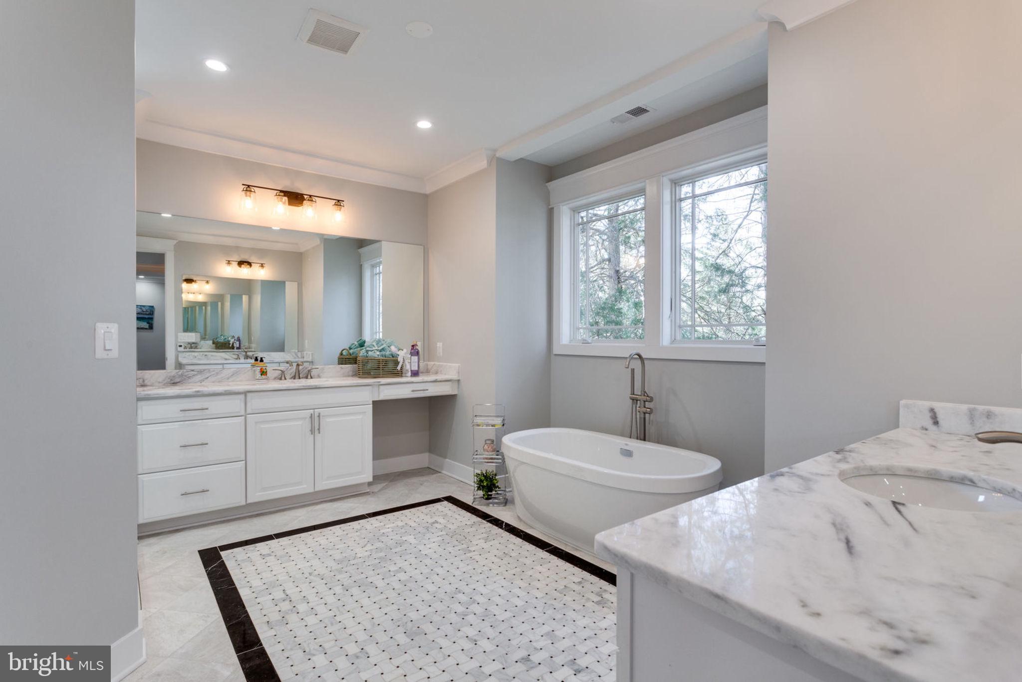 BROYHILL LANGLEY ESTATES - Residential
