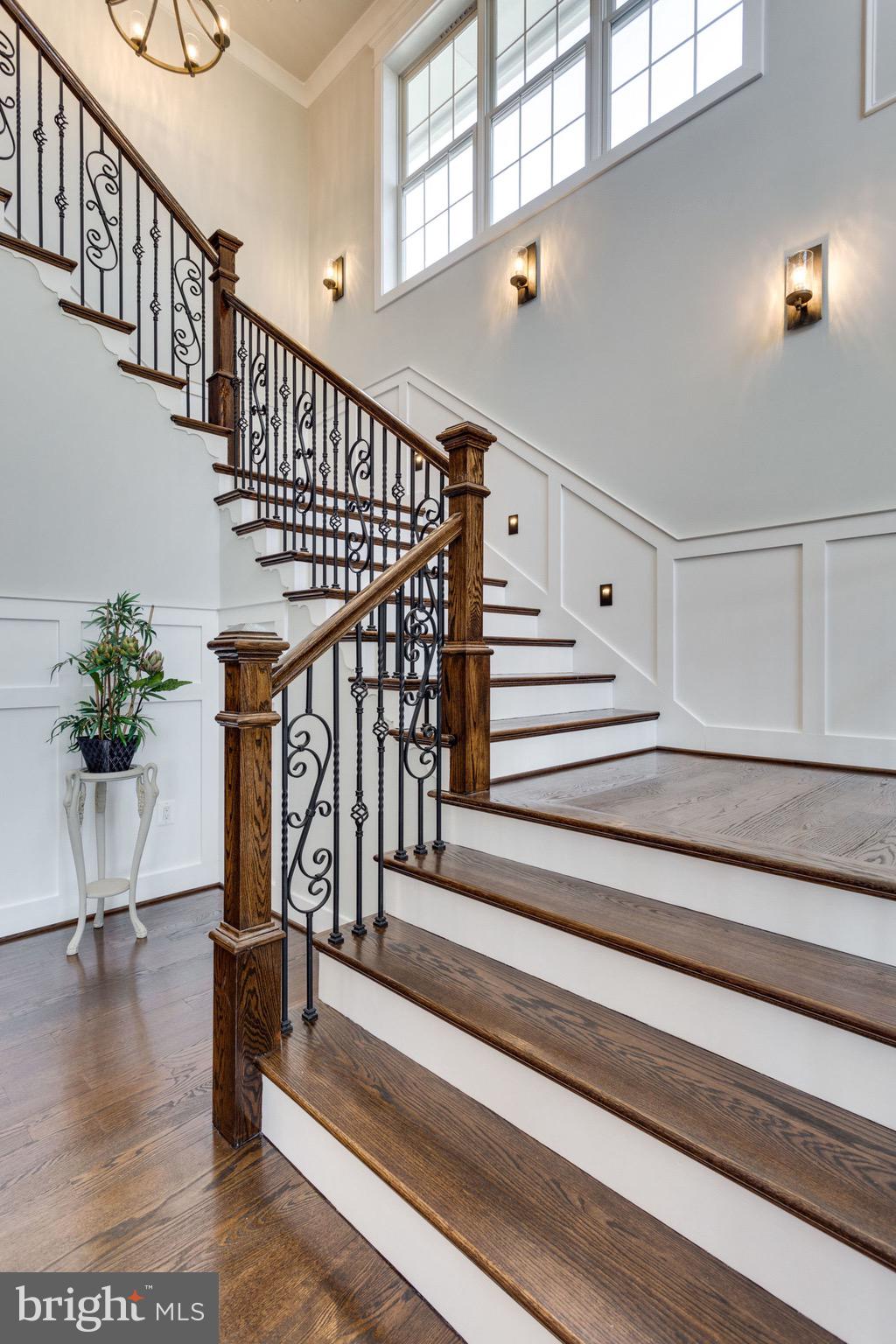BROYHILL LANGLEY ESTATES - Residential