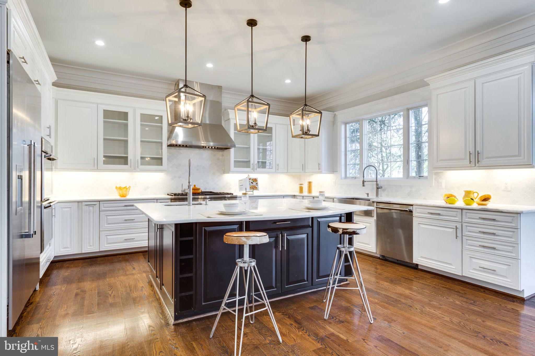 BROYHILL LANGLEY ESTATES - Residential