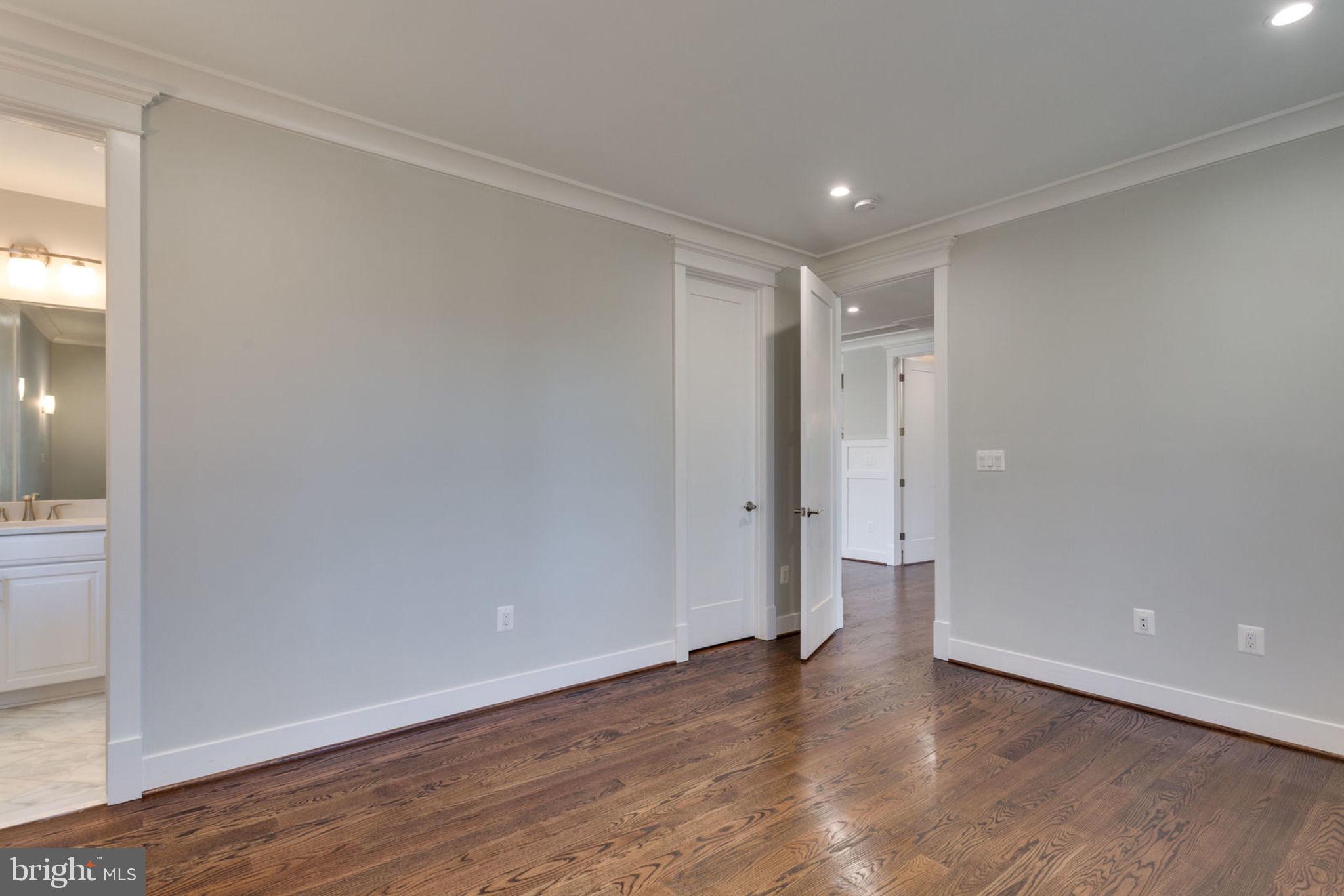 BROYHILL LANGLEY ESTATES - Residential