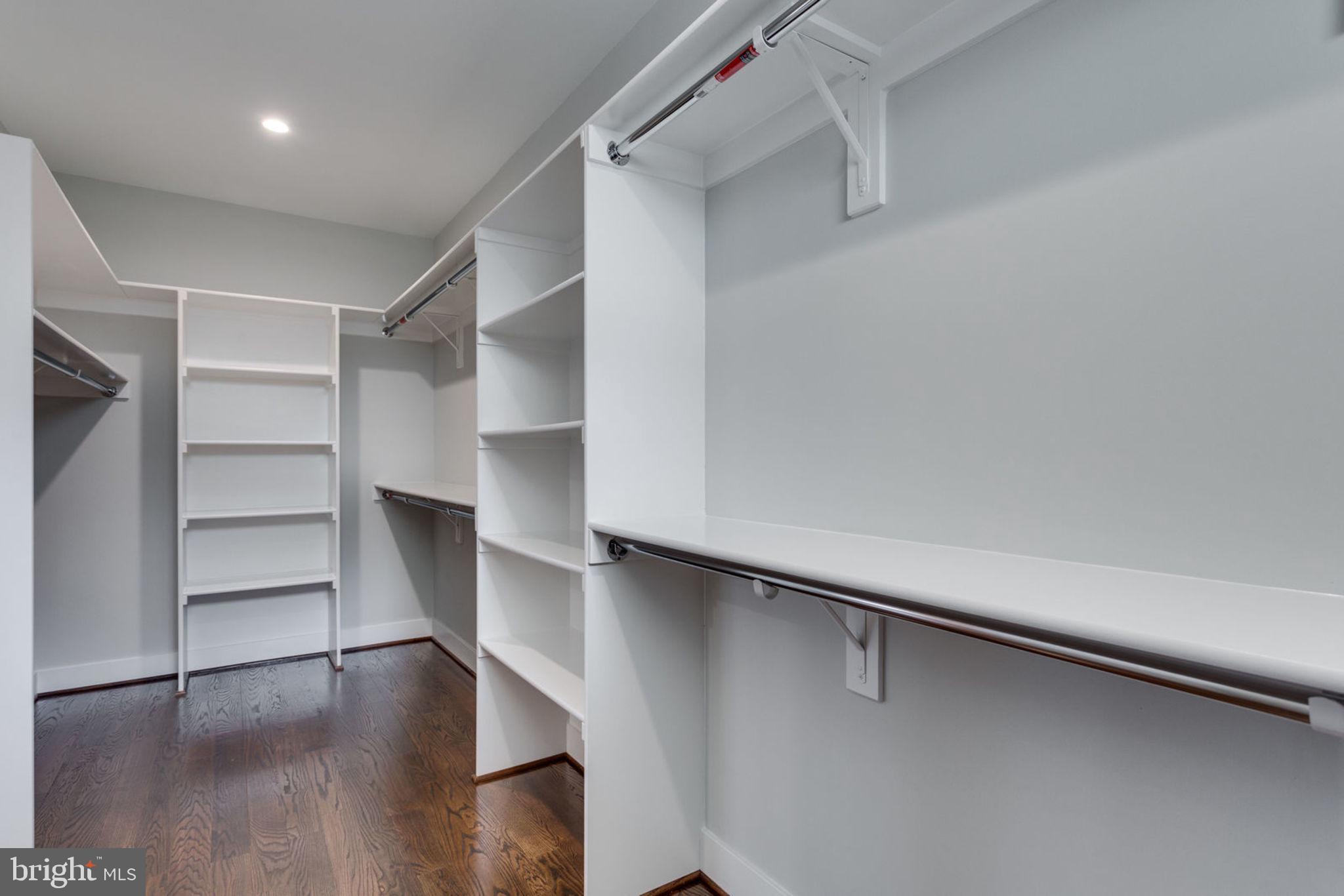 BROYHILL LANGLEY ESTATES - Residential