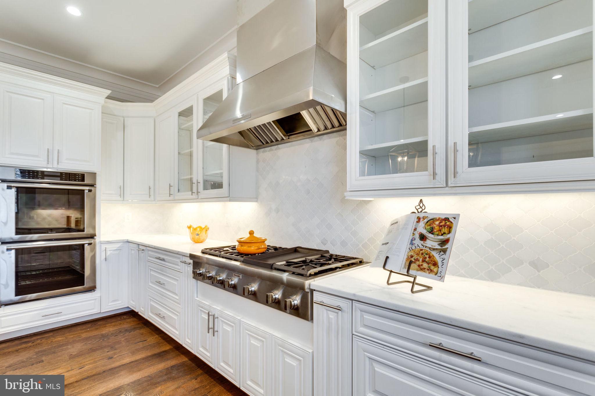 BROYHILL LANGLEY ESTATES - Residential